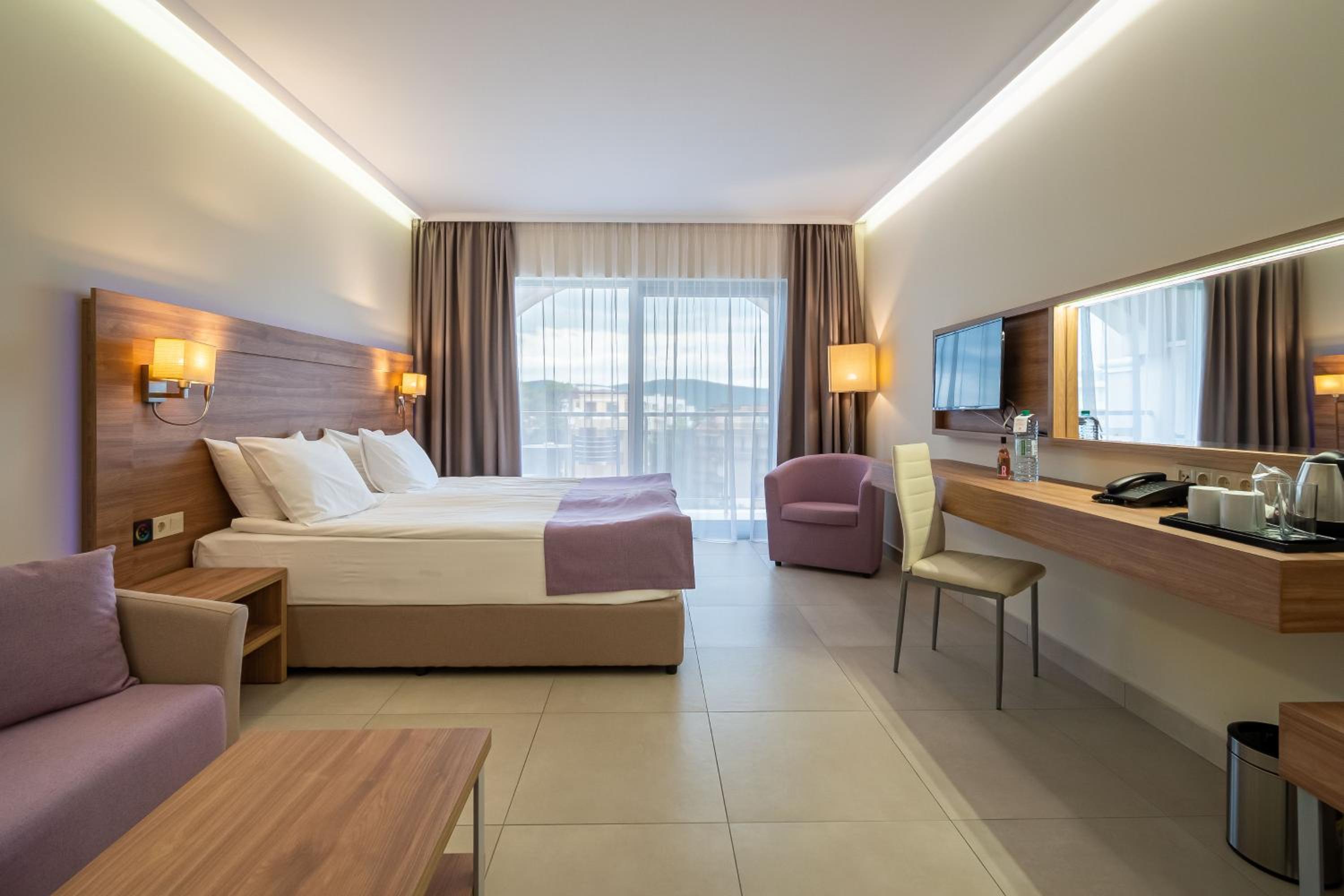 Superior Twin Room - Photo 4
