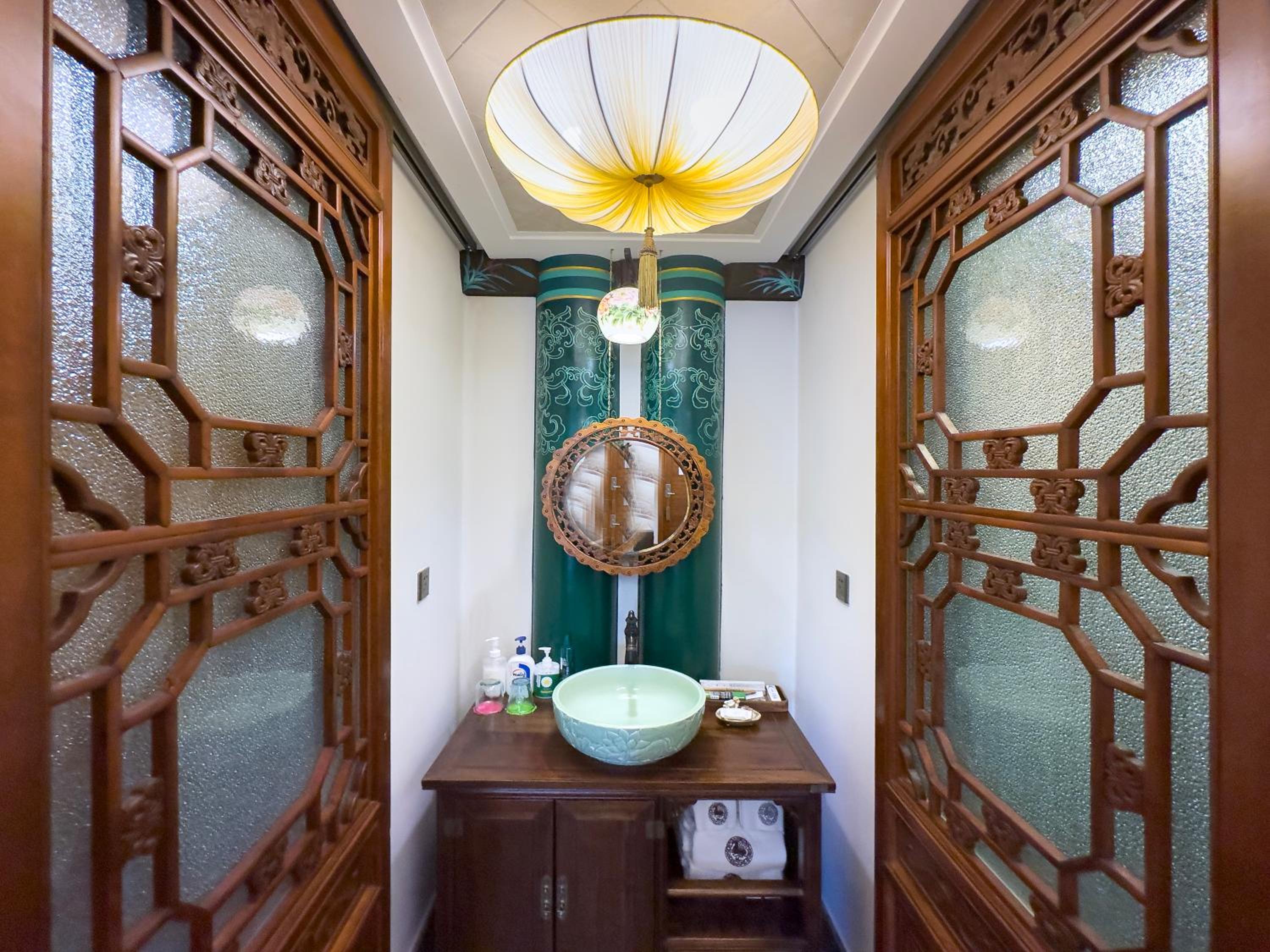 KY Deluxe Queen Room photo 3