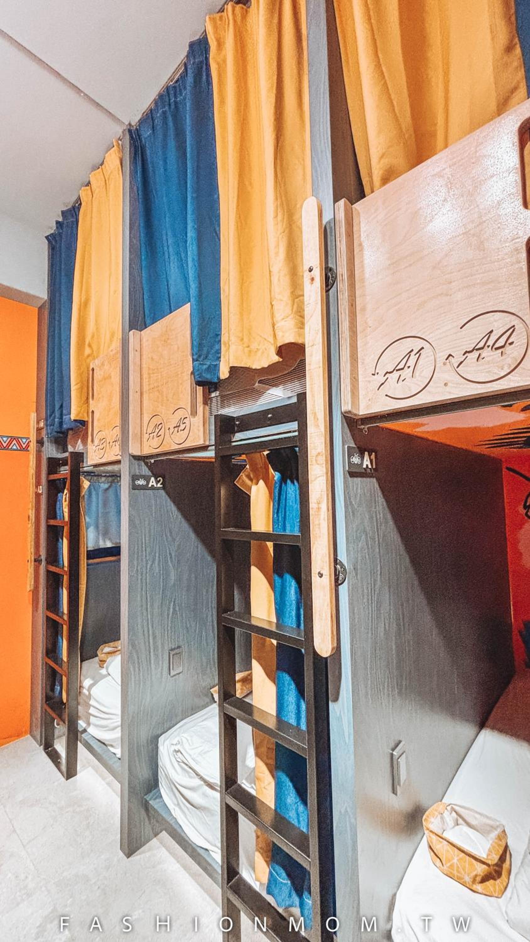 Bed in 6-Bed Dormitory Room photo 1