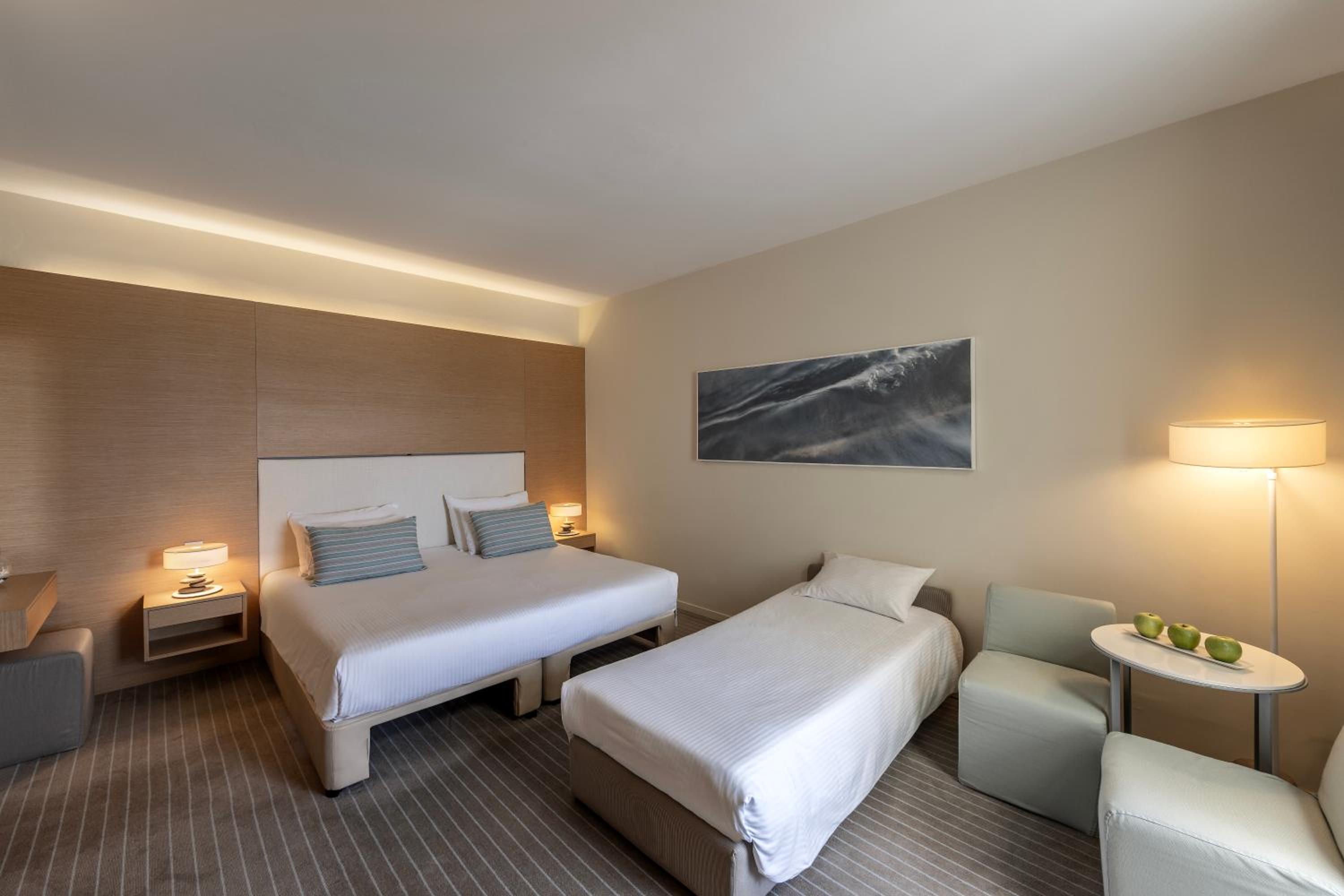 Triple Room With Inland View
