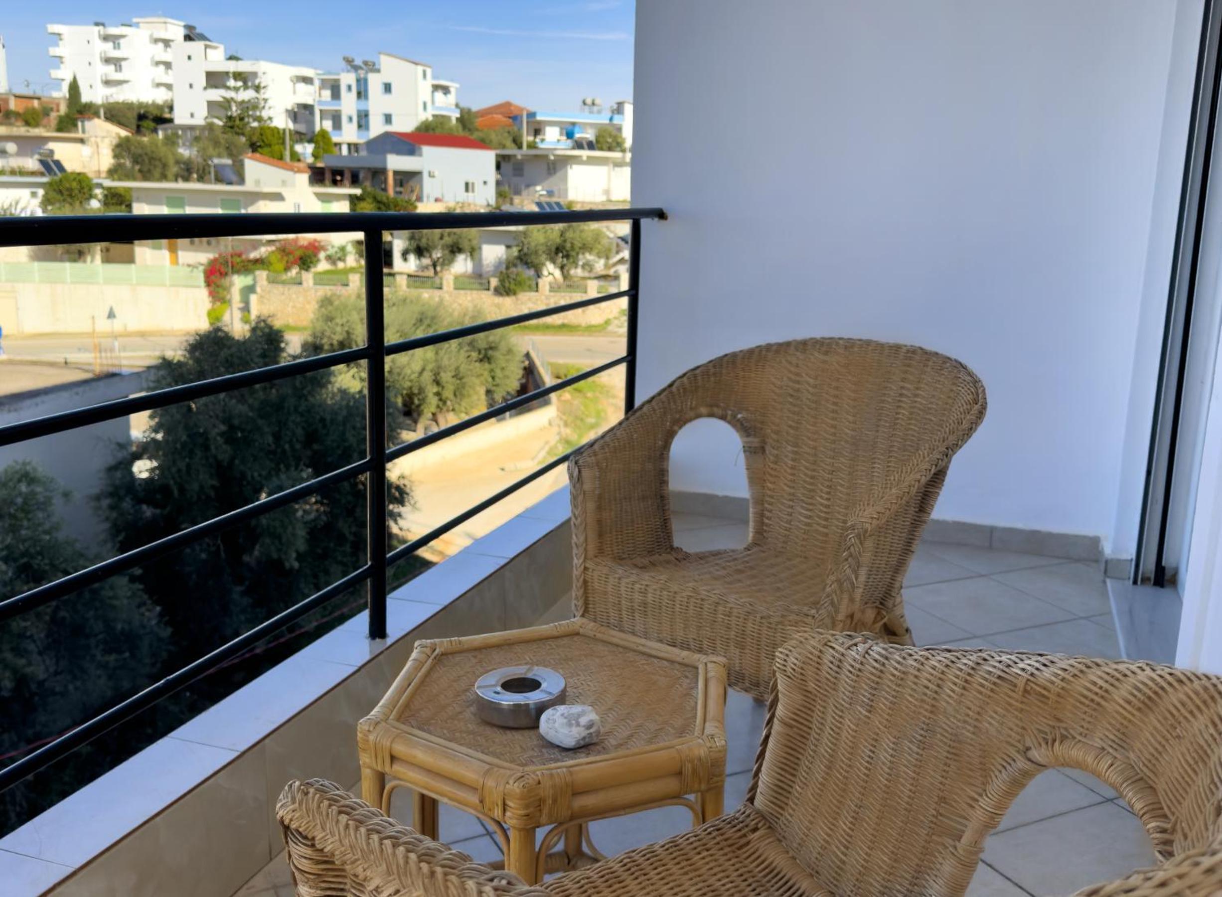 Studio with Balcony photo 3