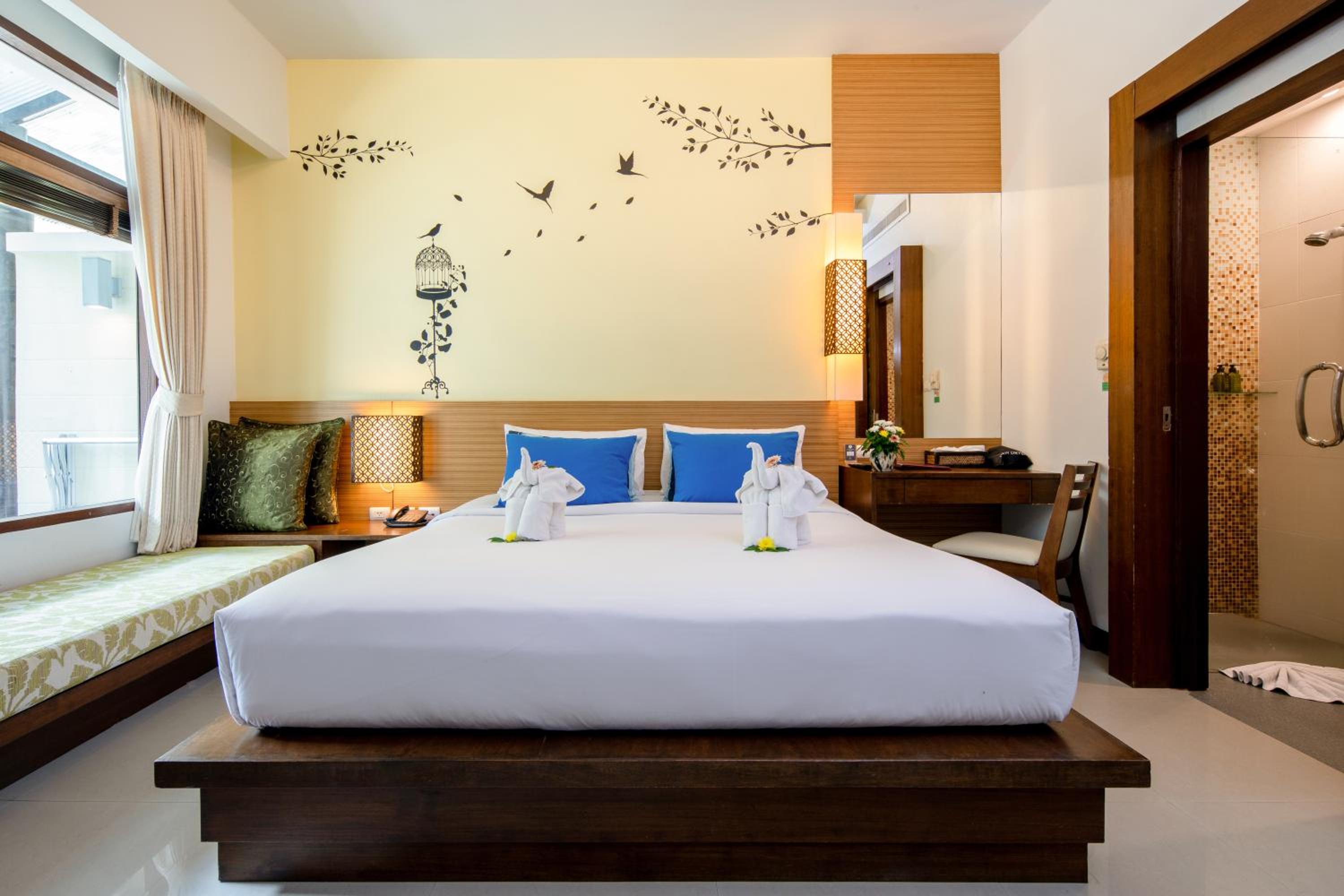 Cottage Room - Photo 2