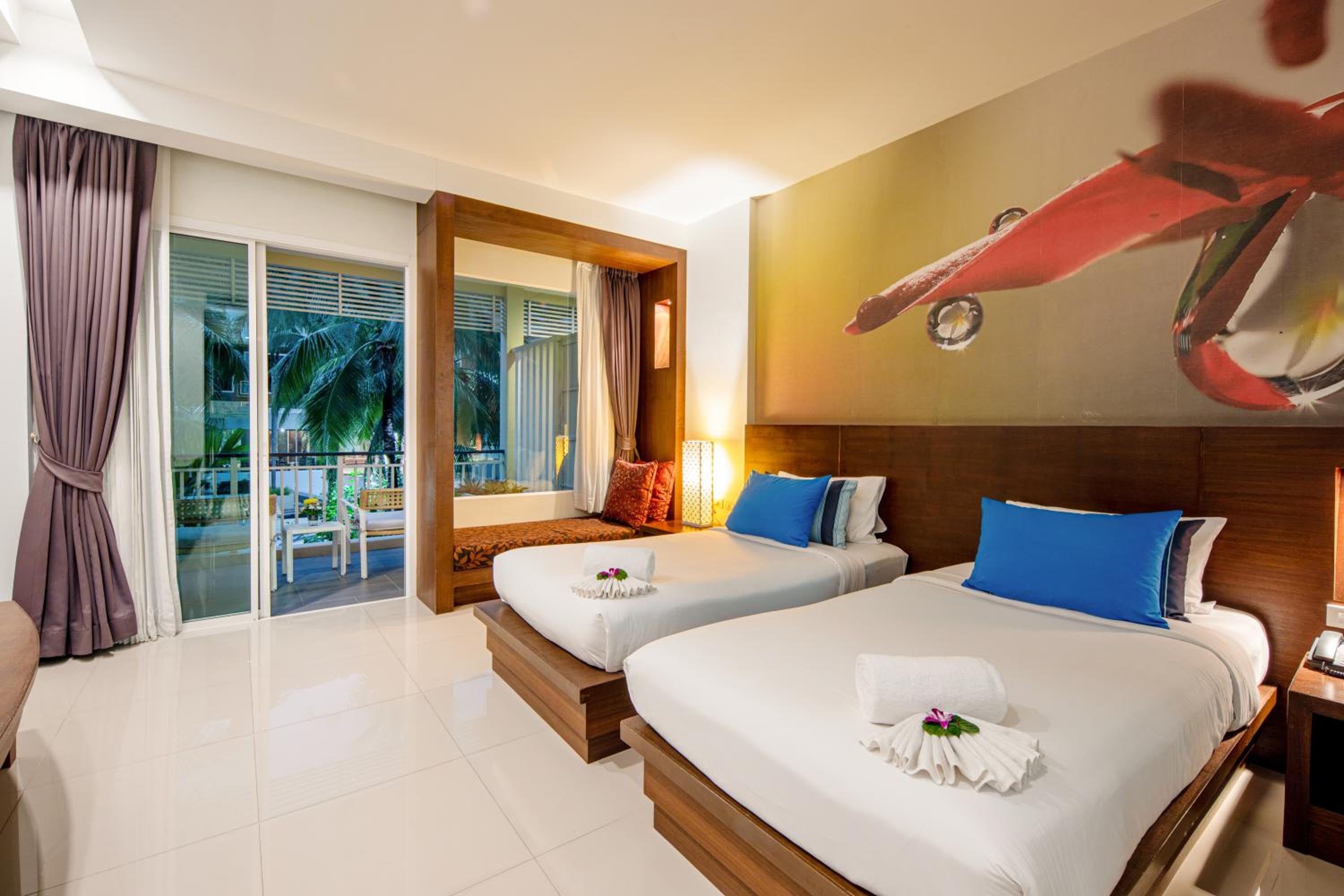 Deluxe Stairway Room - Photo 3