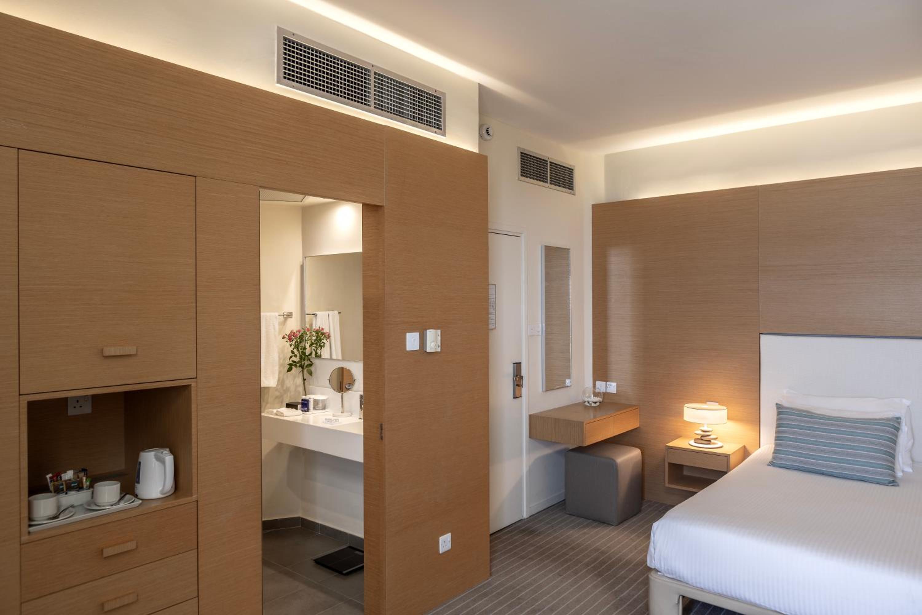 Triple Room With Side Sea View