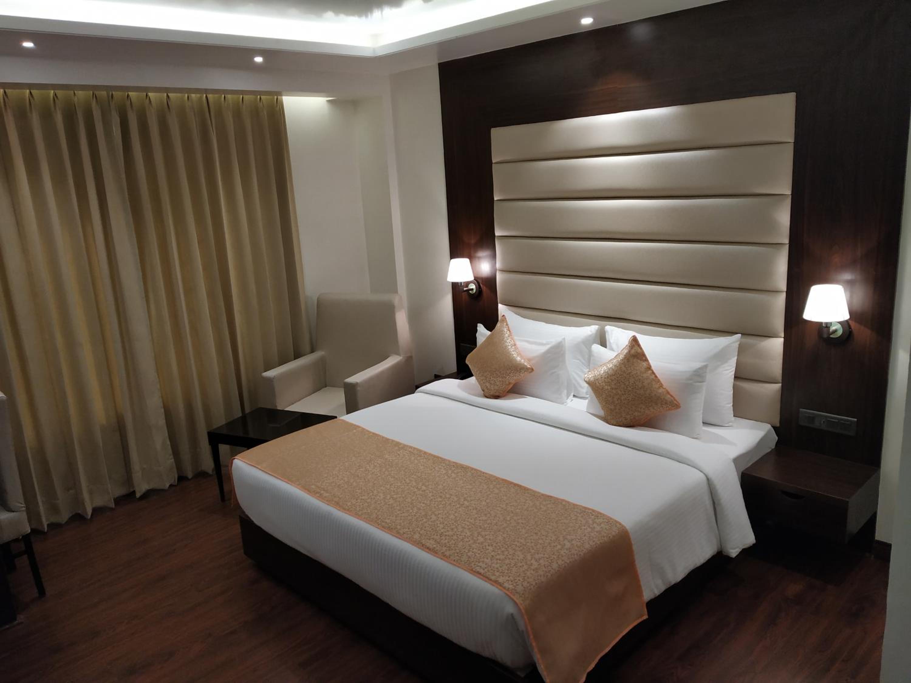 Deluxe Room - Photo 3