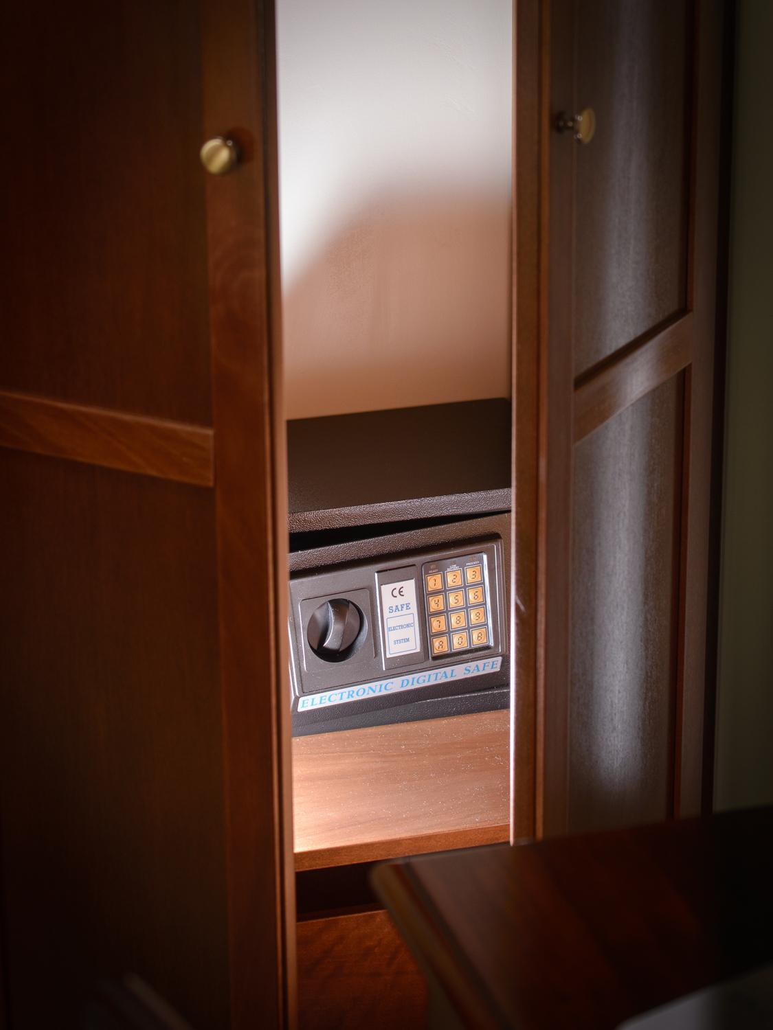 Single Room photo 2