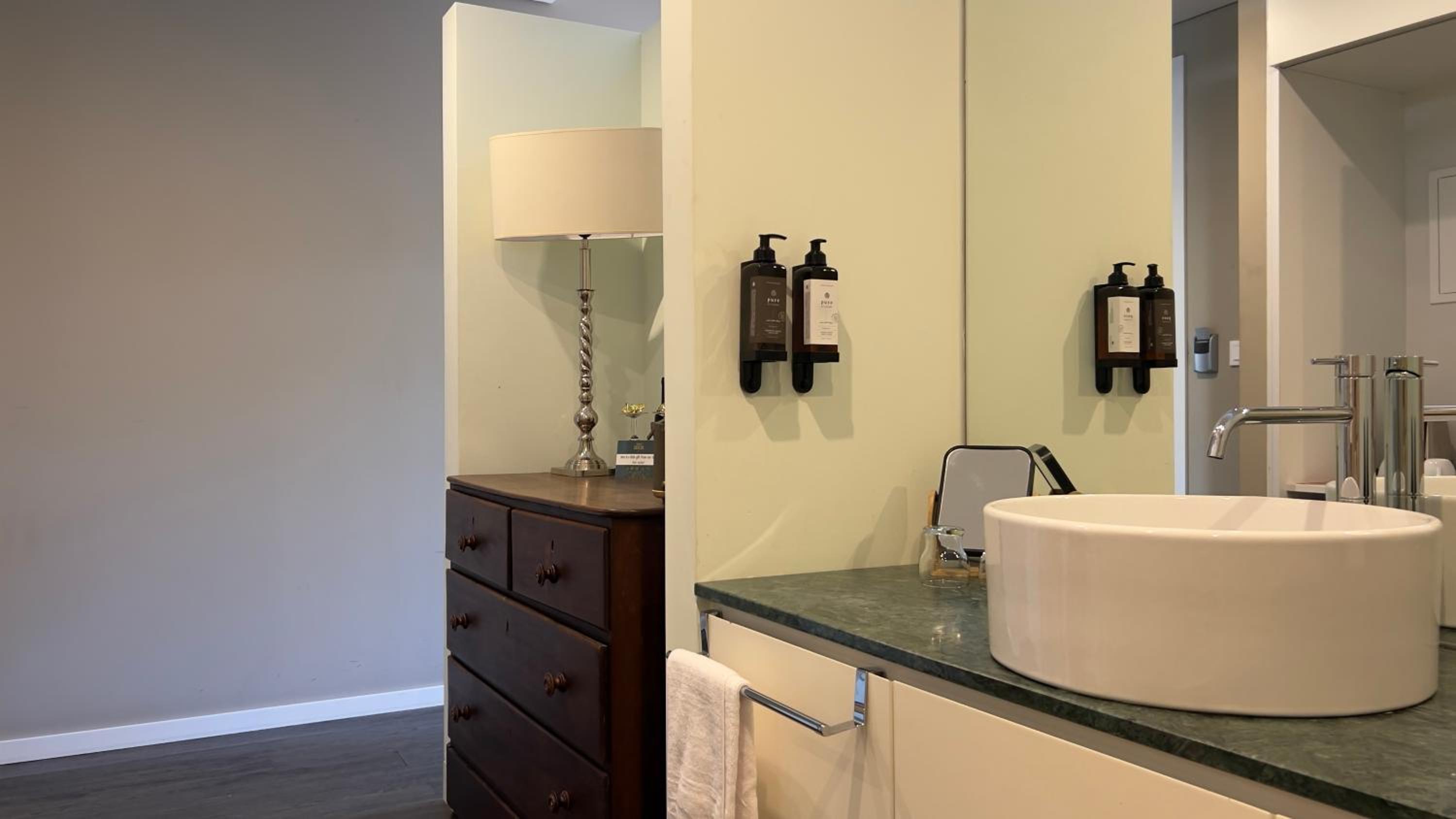 Superior Double Room with Balcony - Photo 2