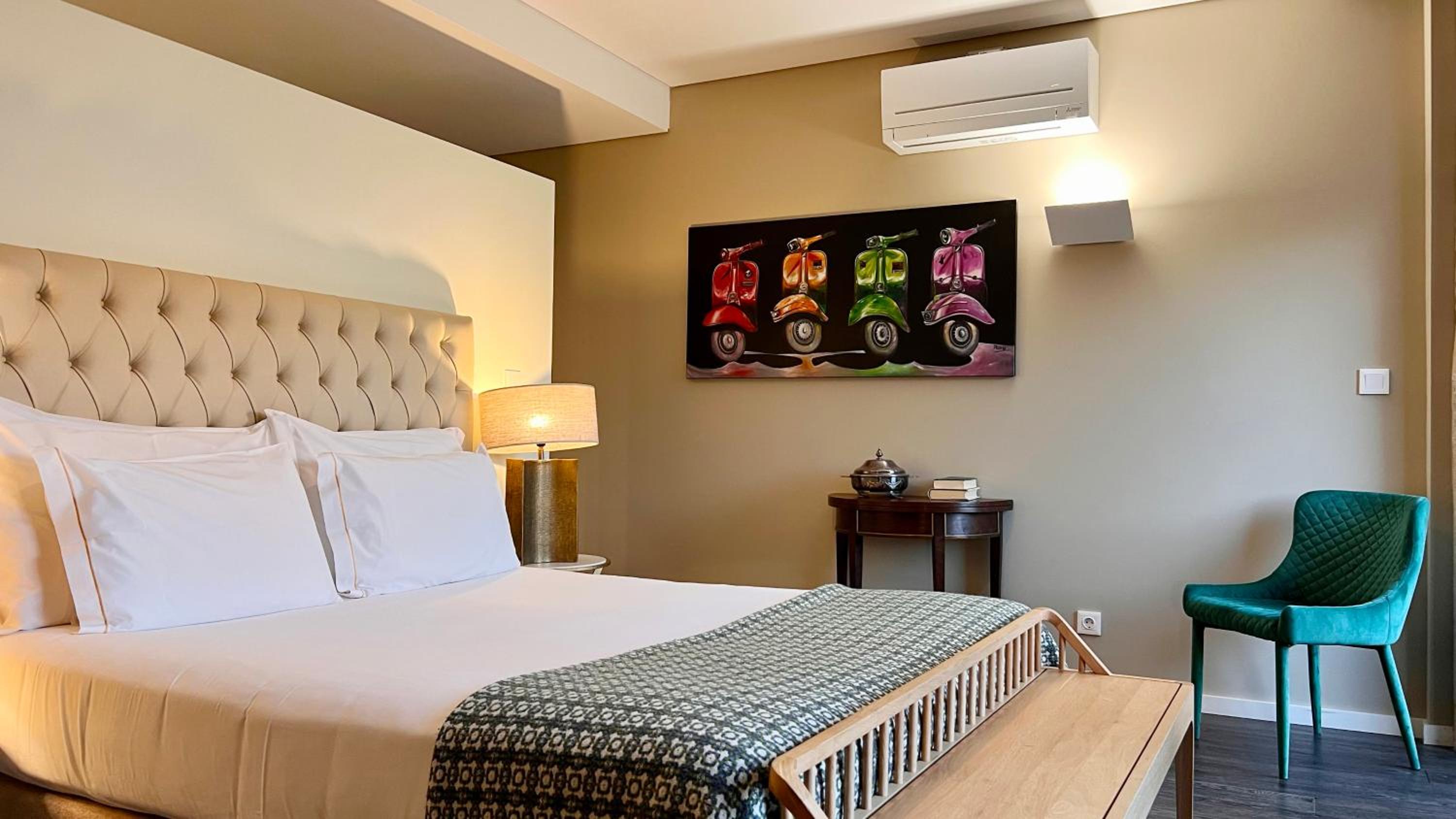 Superior Double Room with Balcony - Photo 5