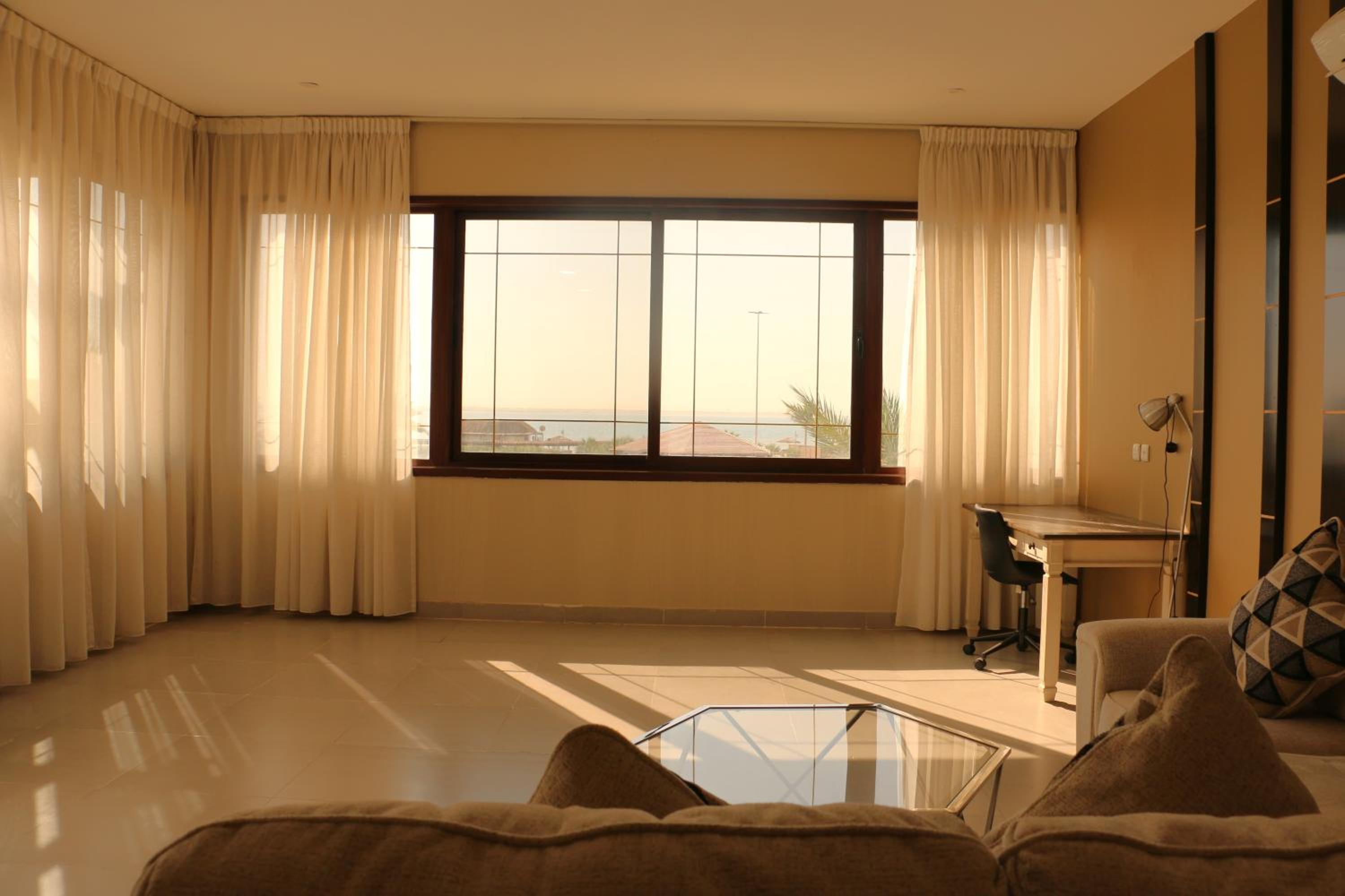 Queen Suite photo 3