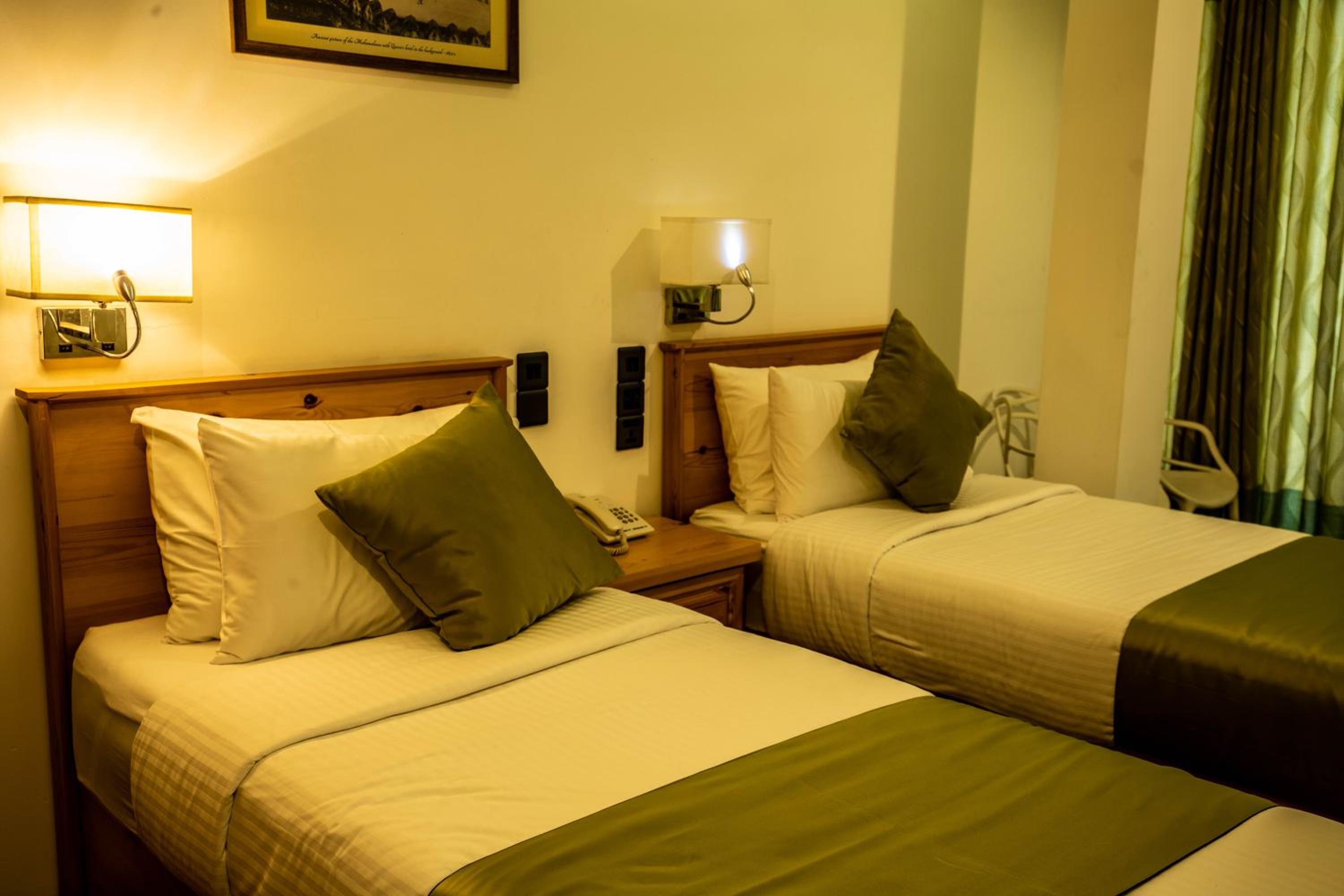Deluxe Triple Room - Photo 3