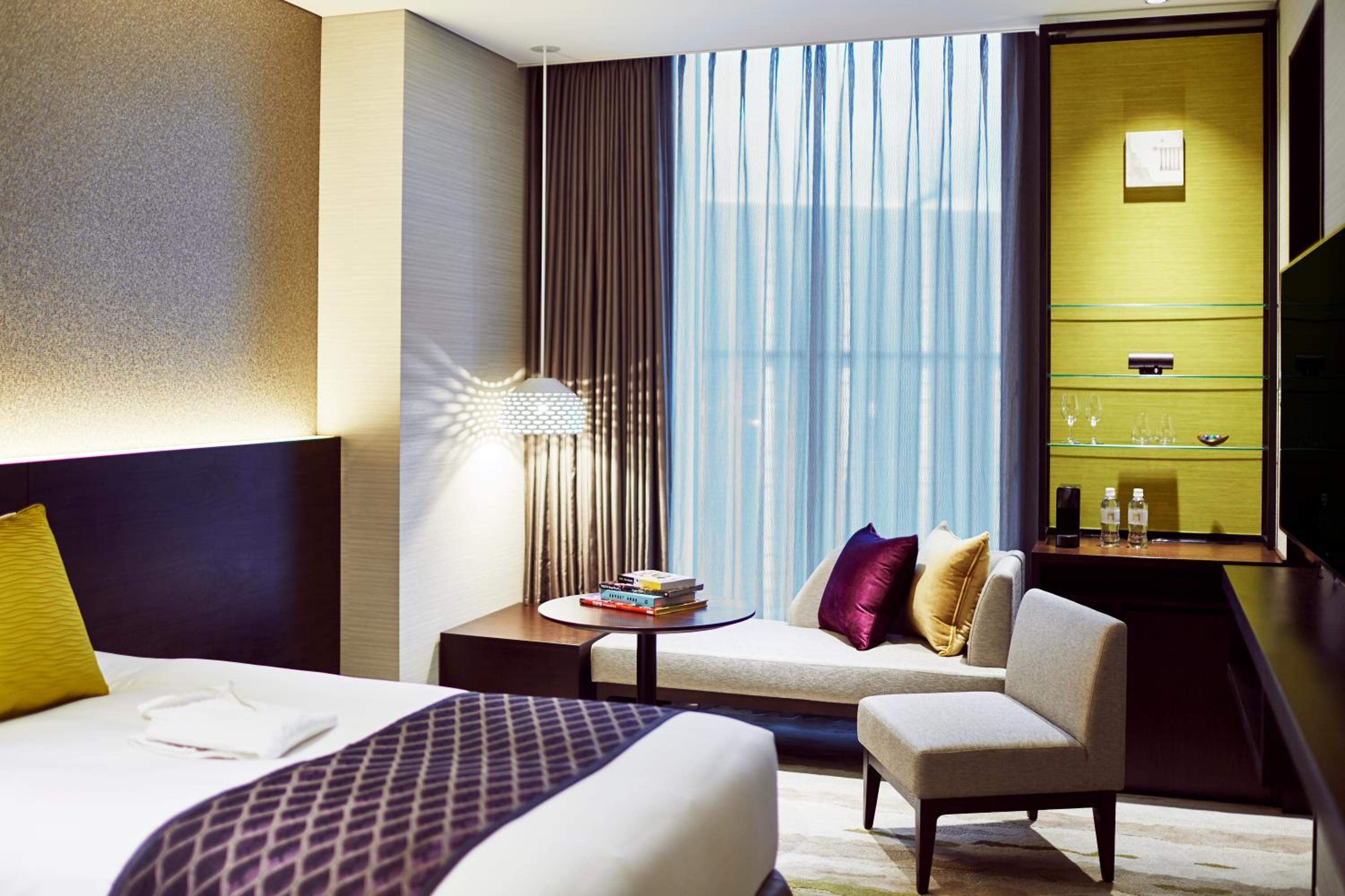 Deluxe Twin Room - Non-Smoking - Photo 4