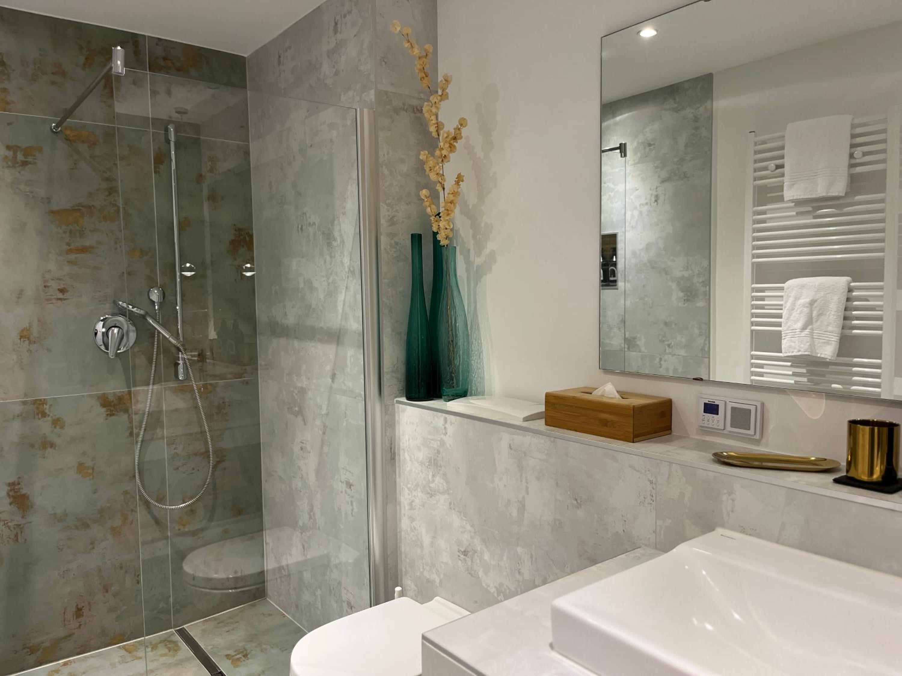 Suite 21 Parkside - Photo 5