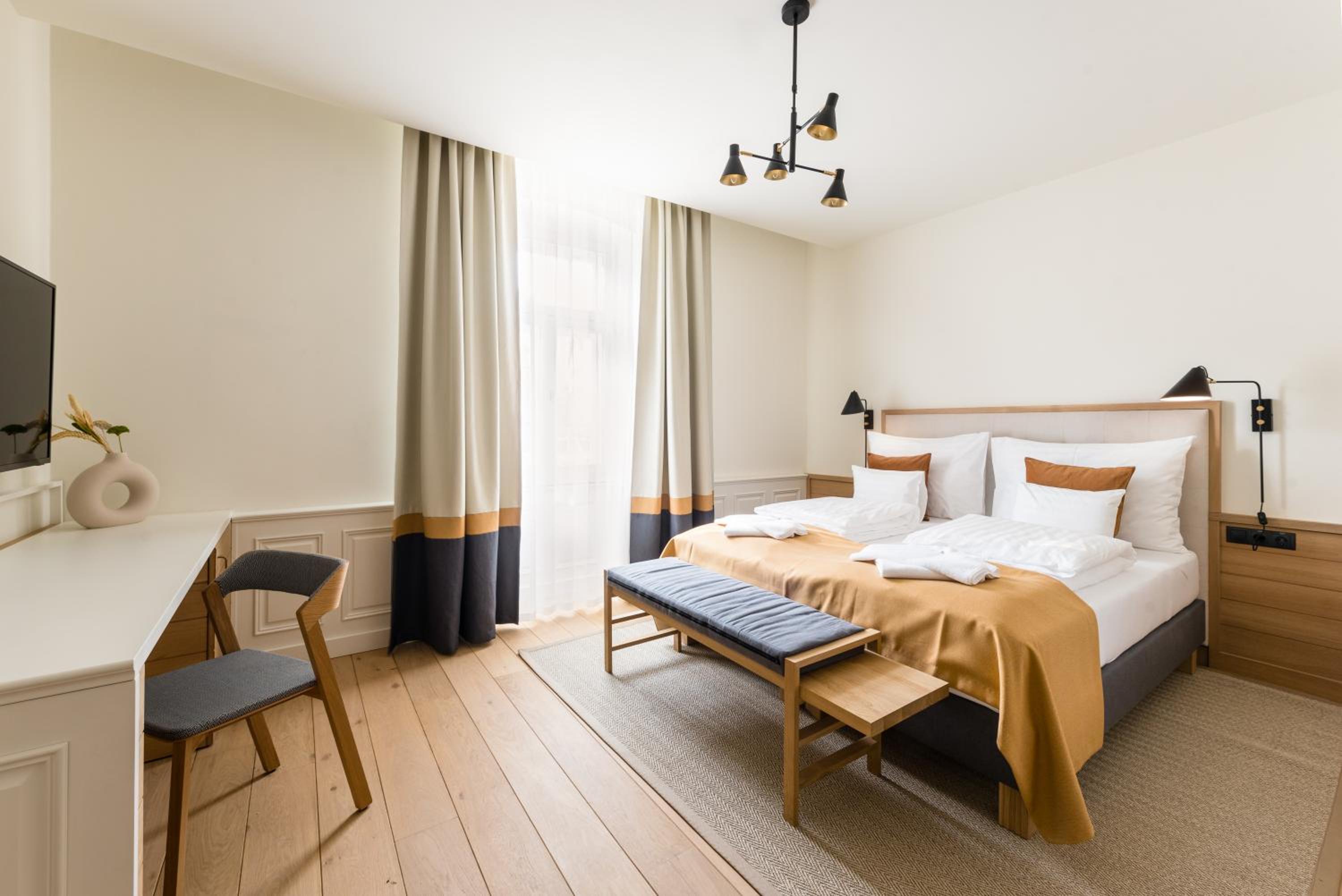 Superior Spacious Room