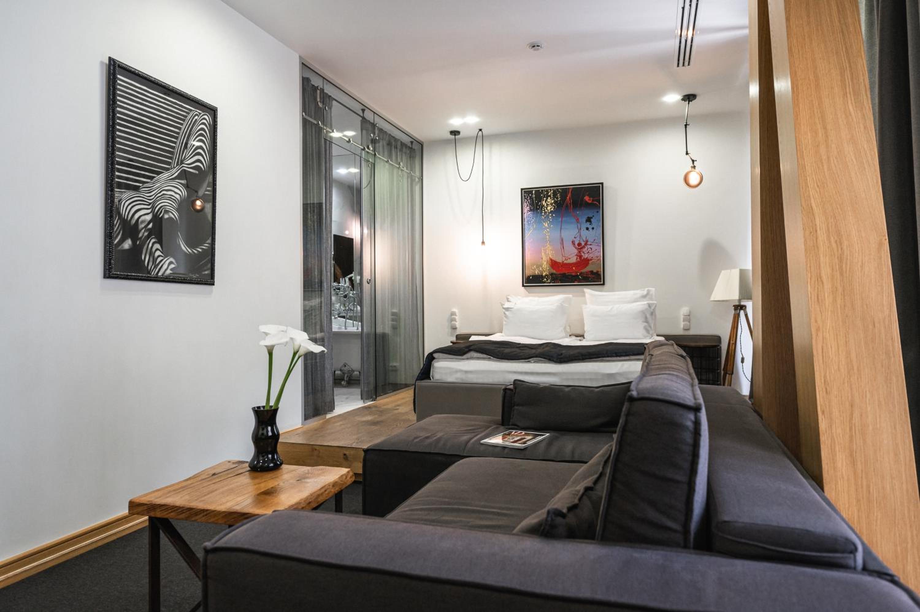 Suite photo 1