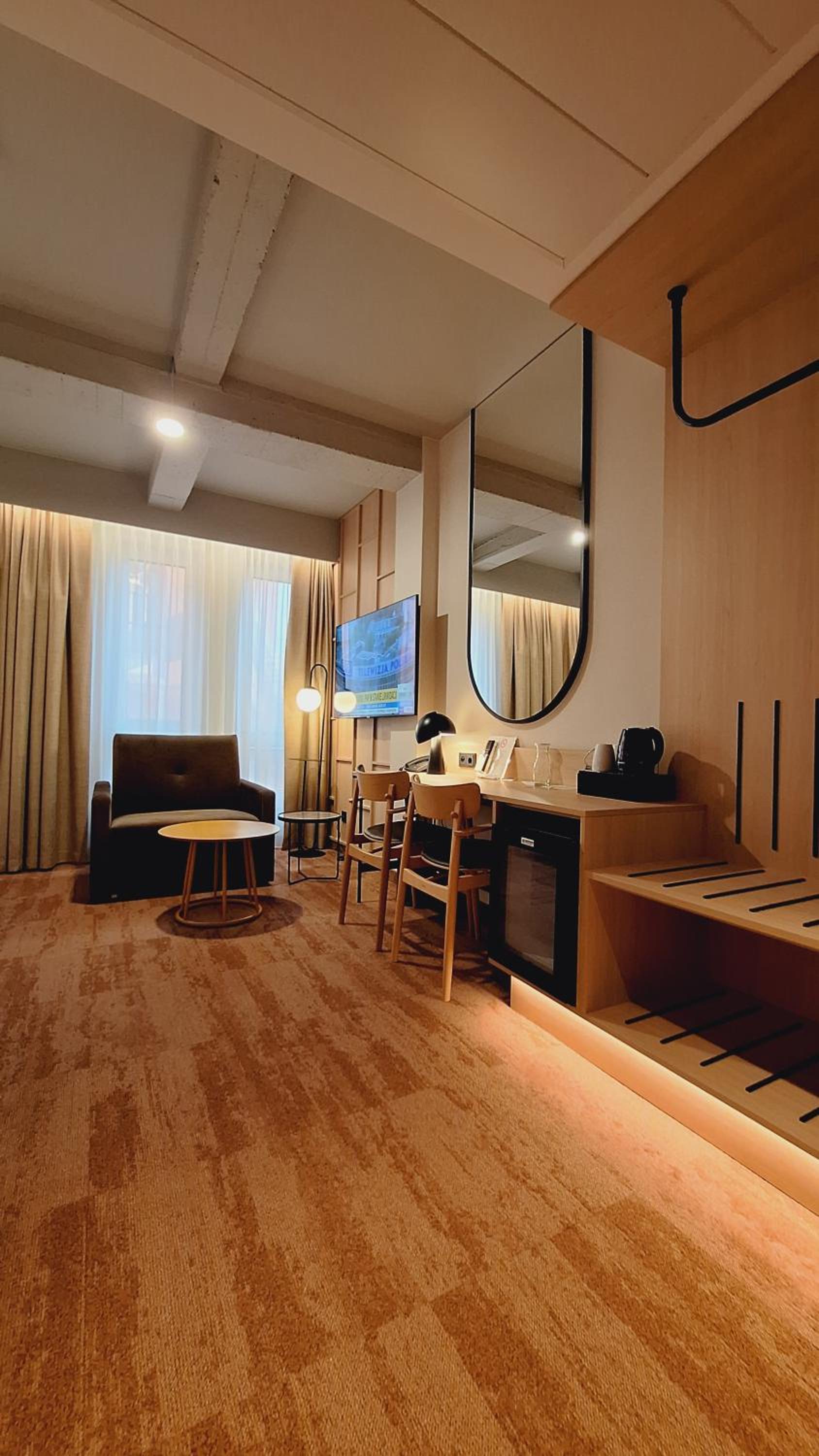 Superior Double Room - Photo 8