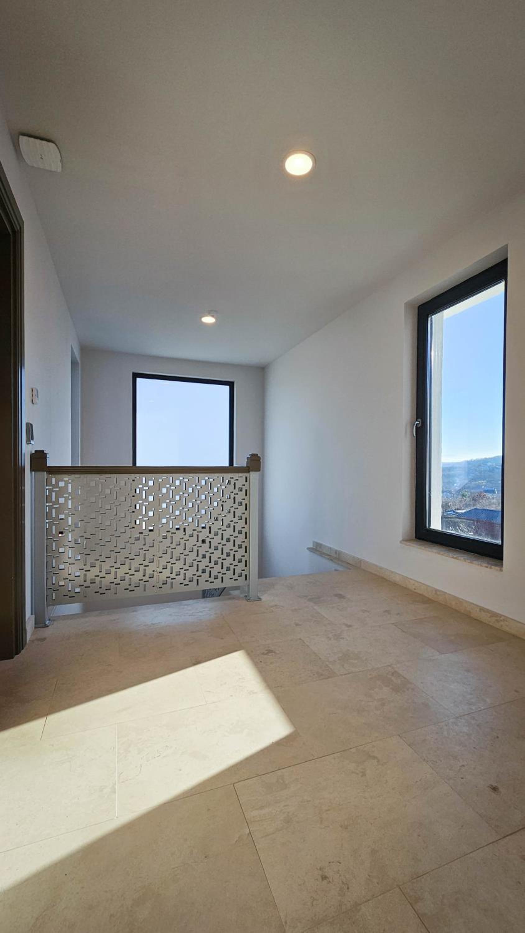 King Room with Mountain View - Photo 11