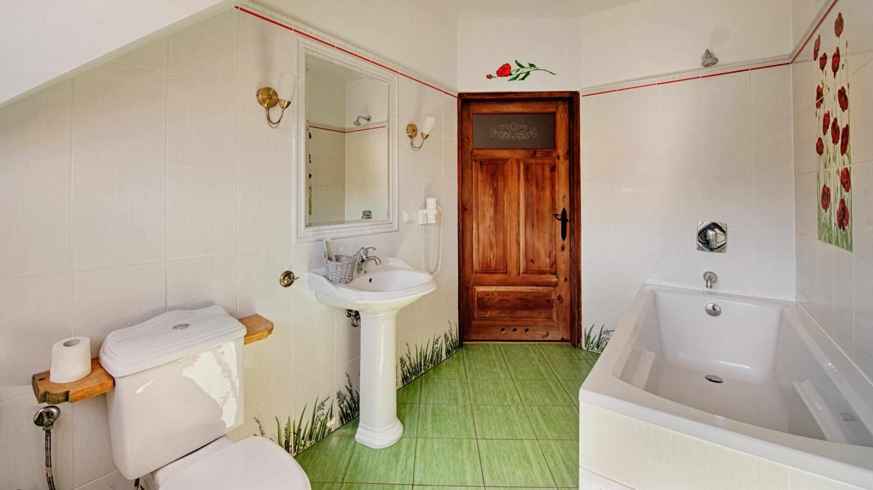 Double Room - Photo 9