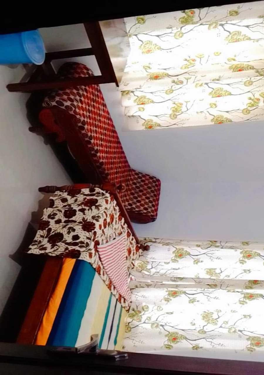 Budget Double Room photo 3