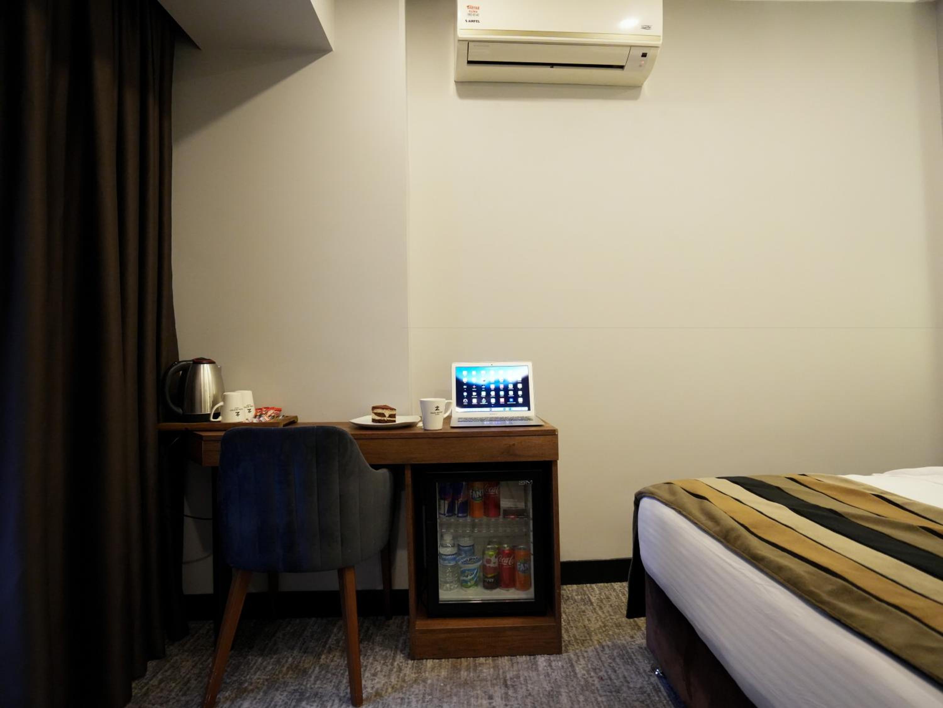 Standard Double or Twin Room photo 1