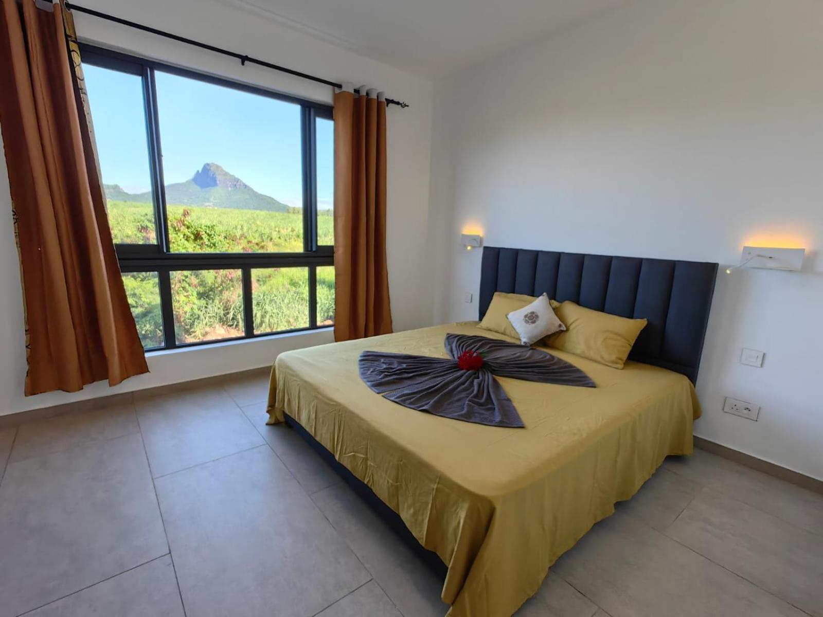Double Room with Mountain View