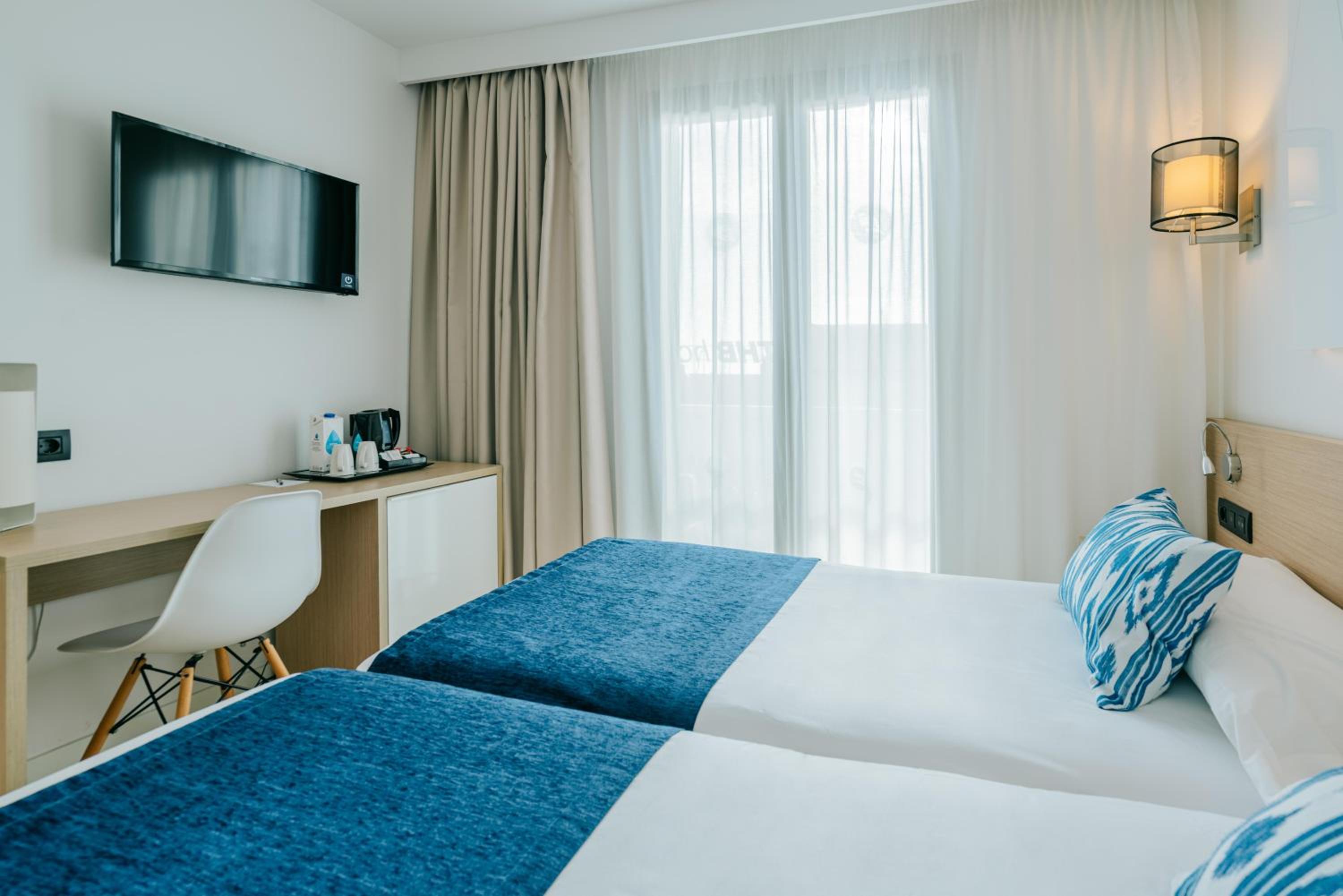 Twin Room - Annex thumbnail 6