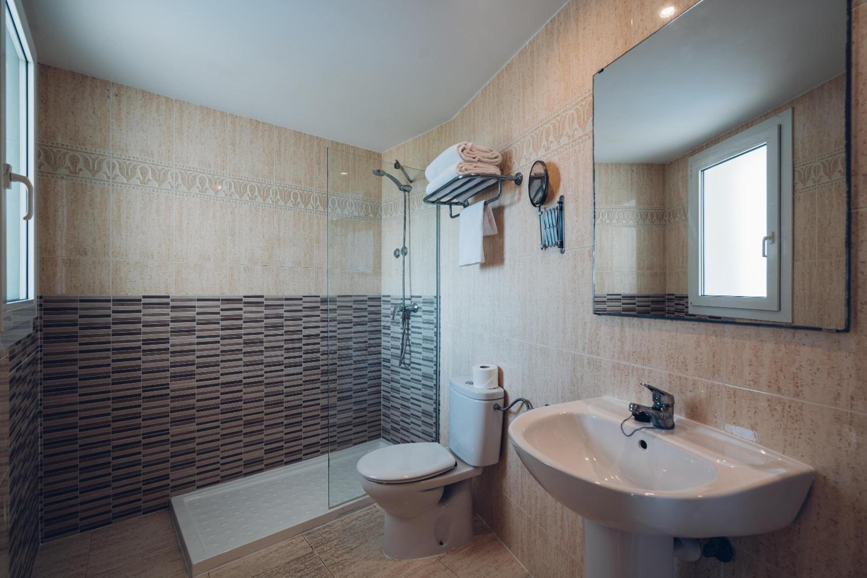 Superior Double Room with Pool View - Photo 2