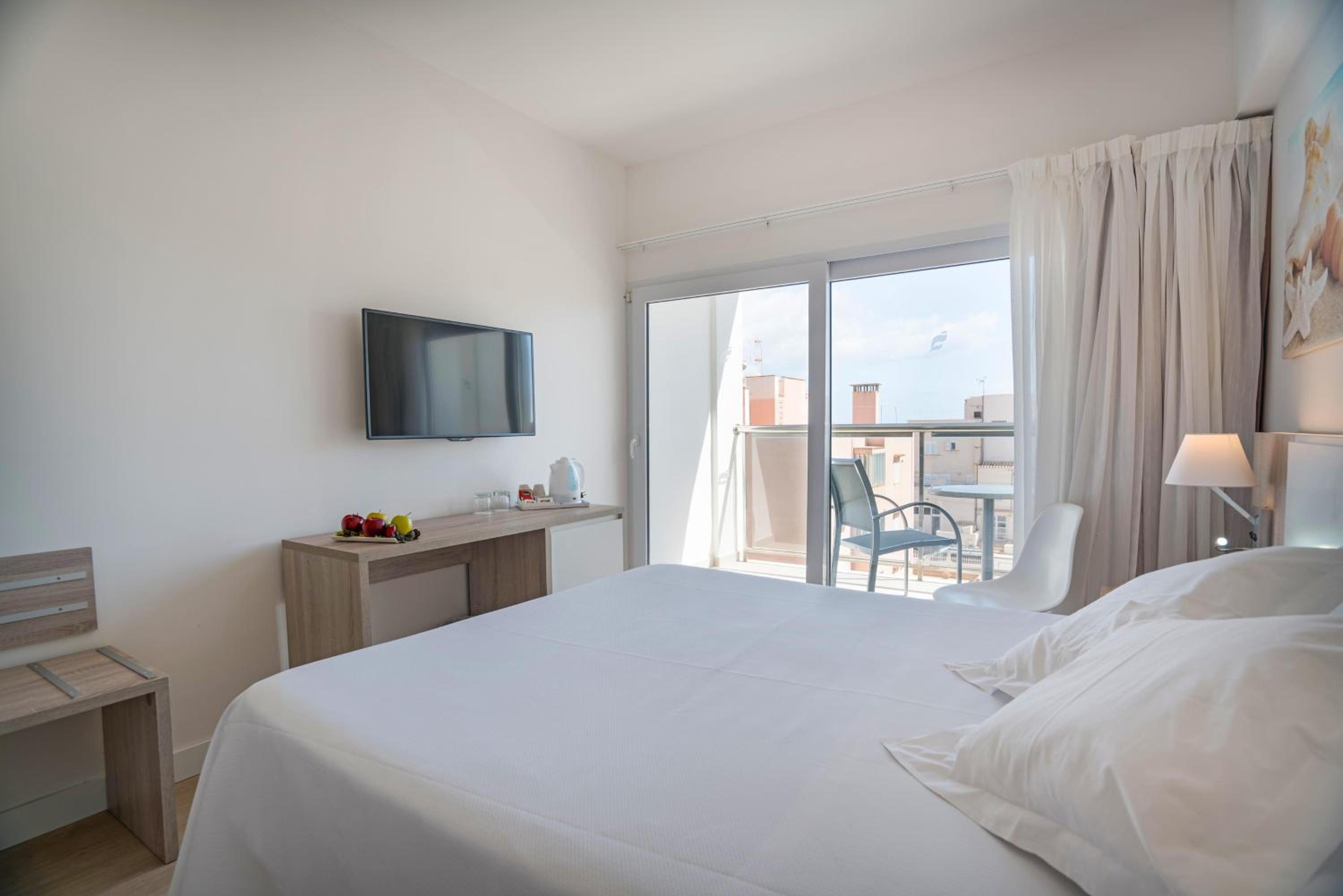 Double Room - Photo 2