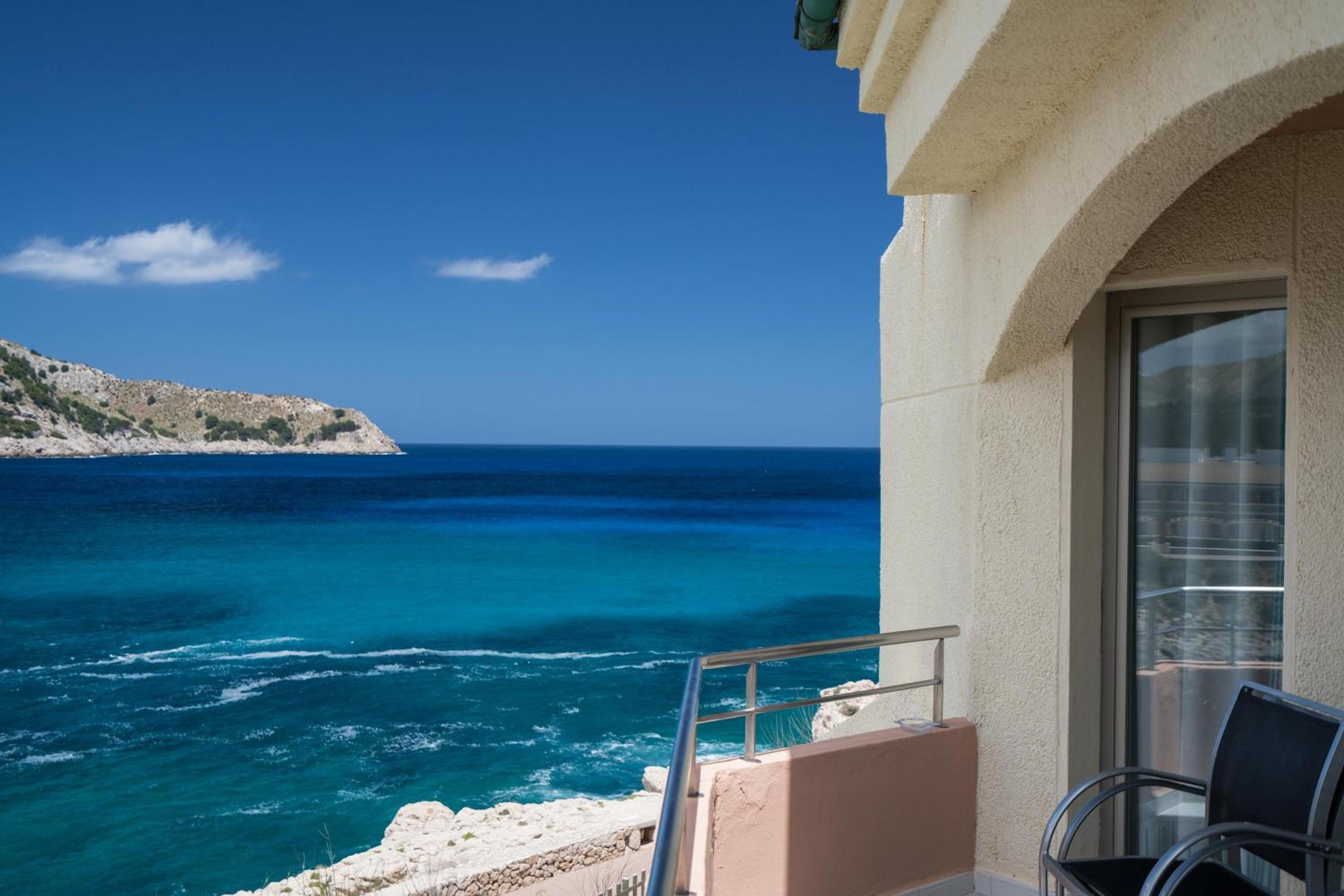 Apartment with Sea View thumbnail 5