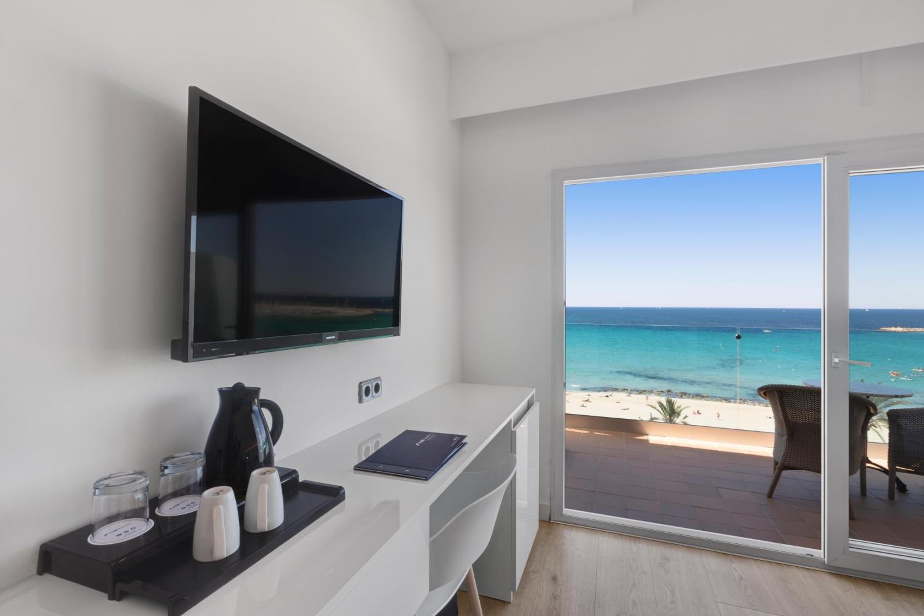 Superior Twin Room with Sea View