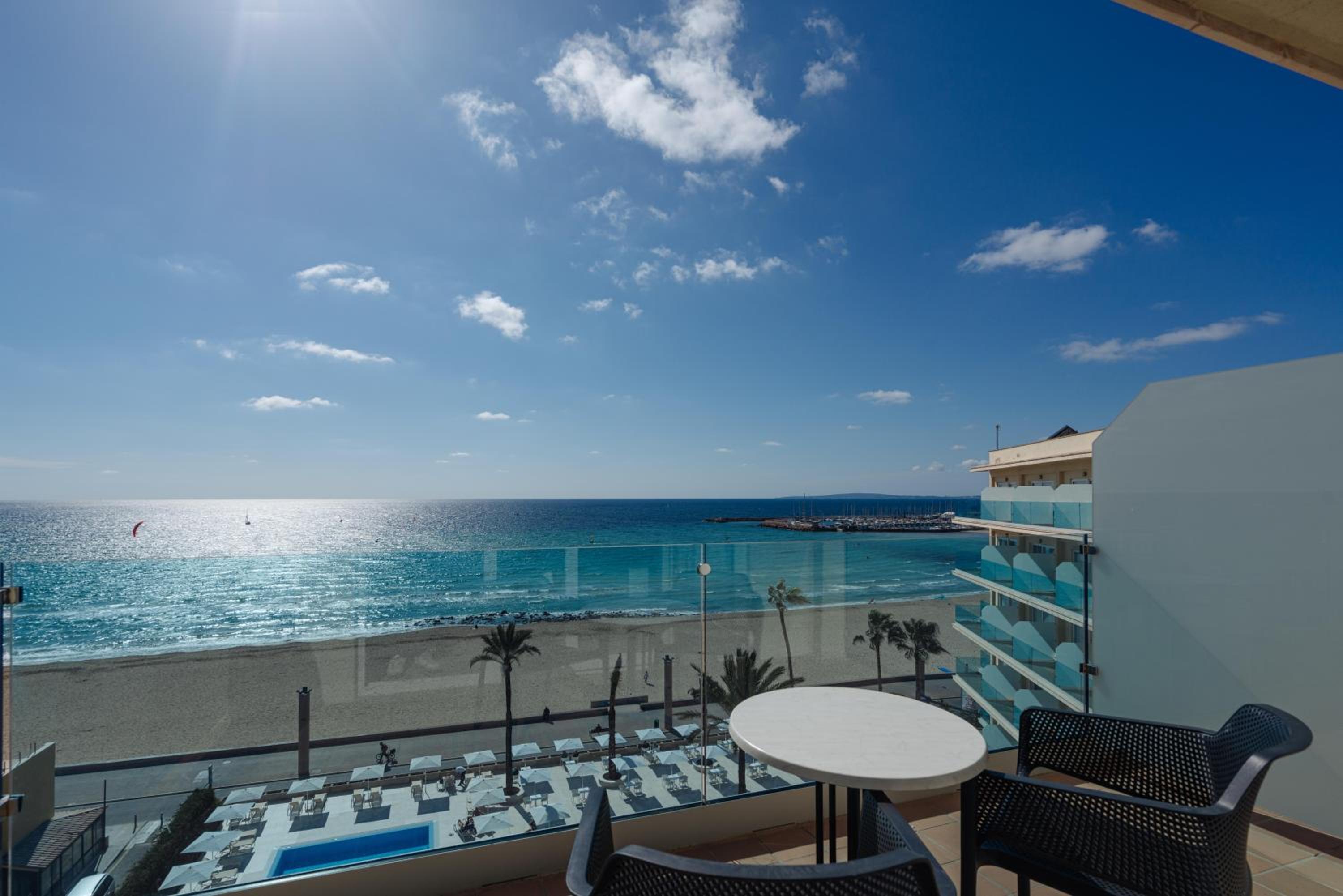 Superior Twin Room with Sea View
