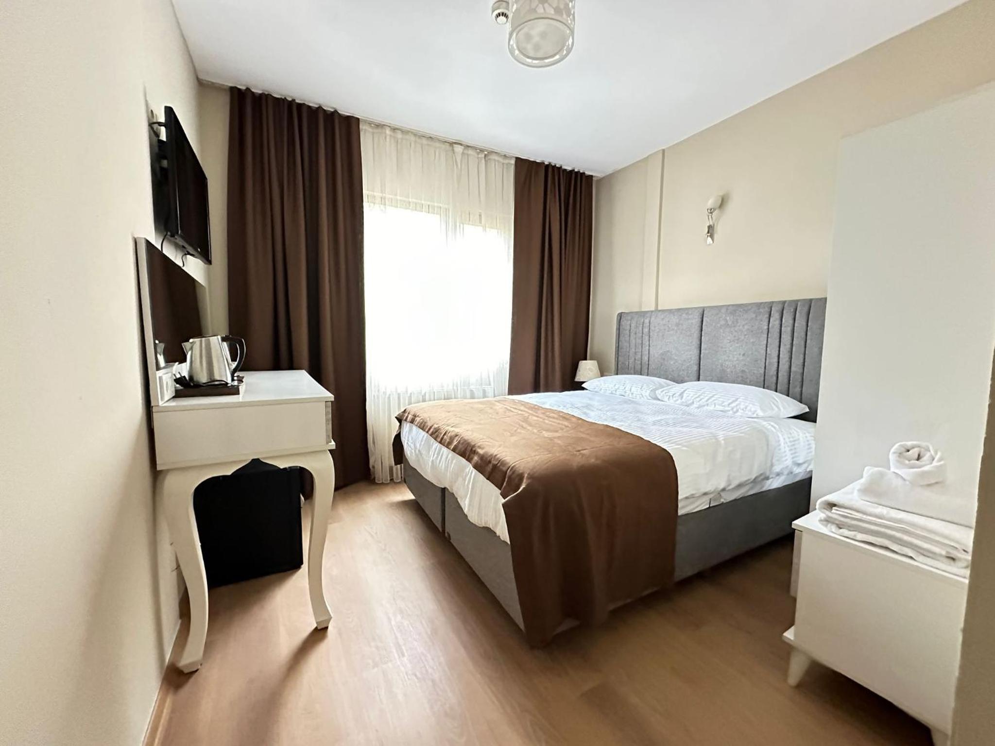 Standard Double Room photo 3