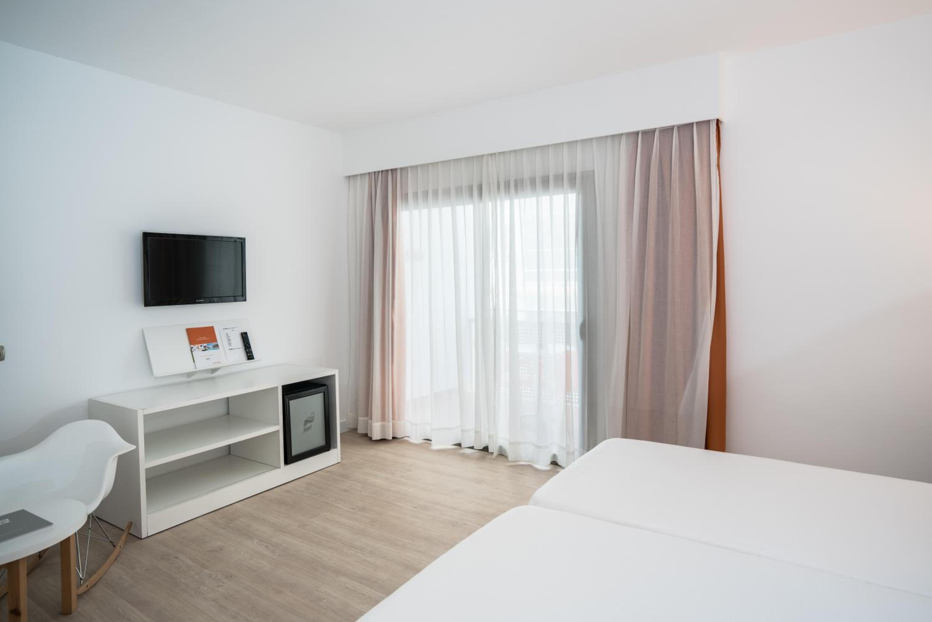 Superior Double Room - Photo 1