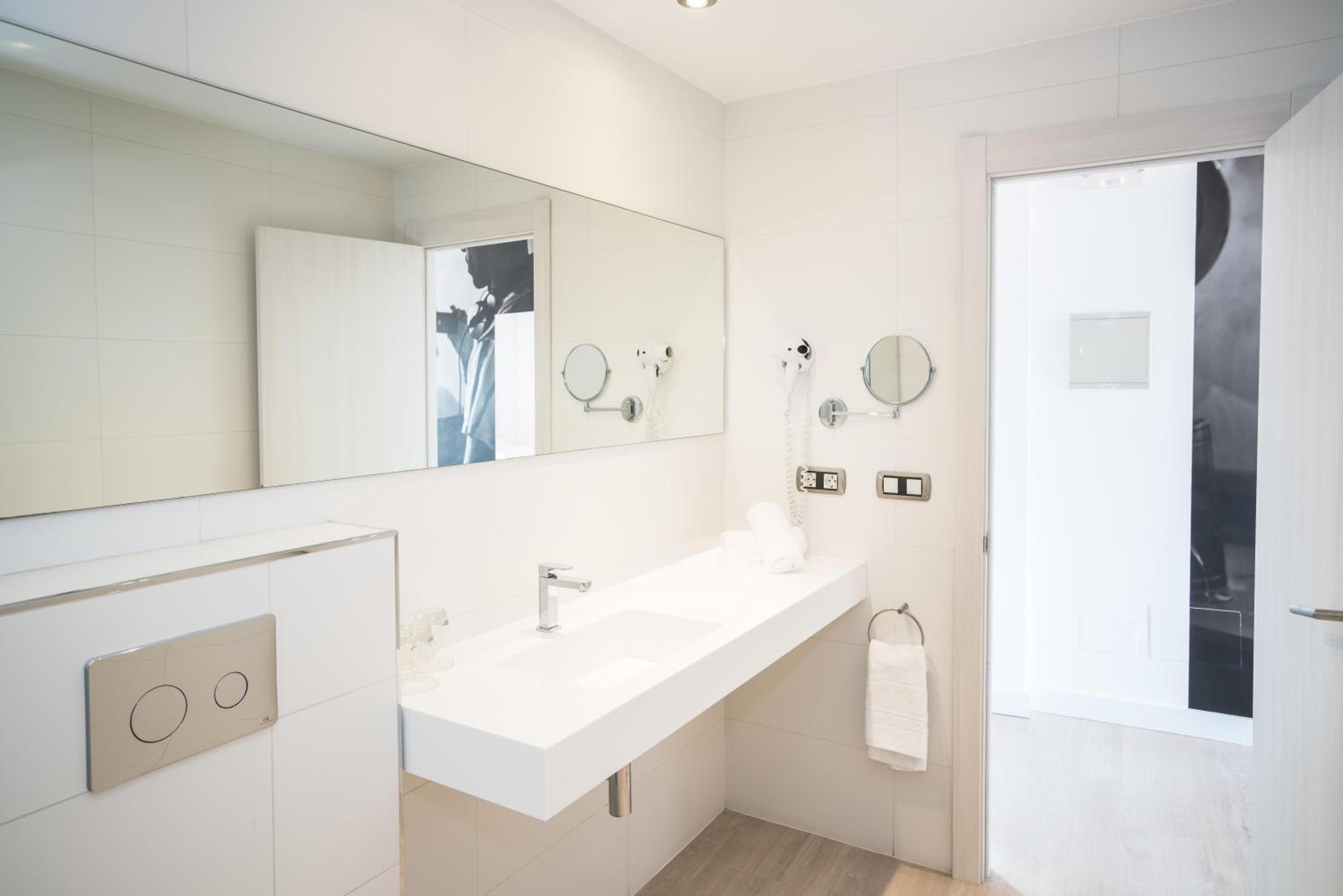 Suite - Photo 4