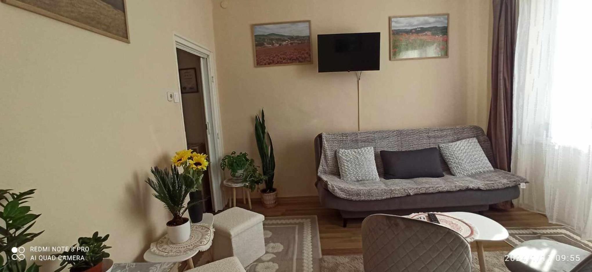 Apartment with Mountain View photo 1