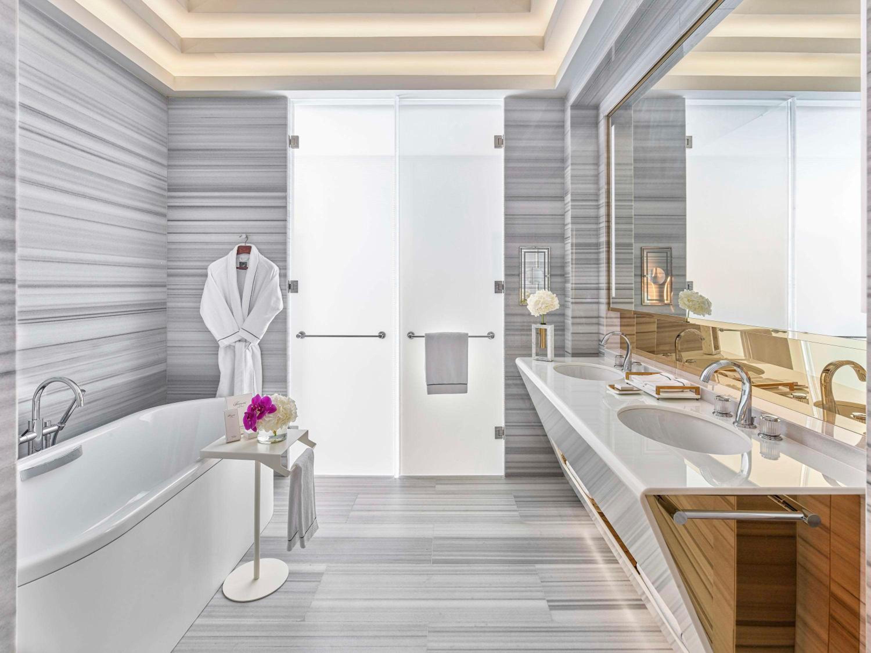 Fairmont Room - Photo 4