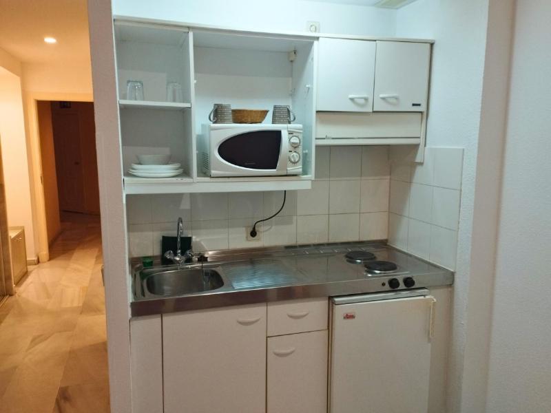 Studio Apartment - Photo 3