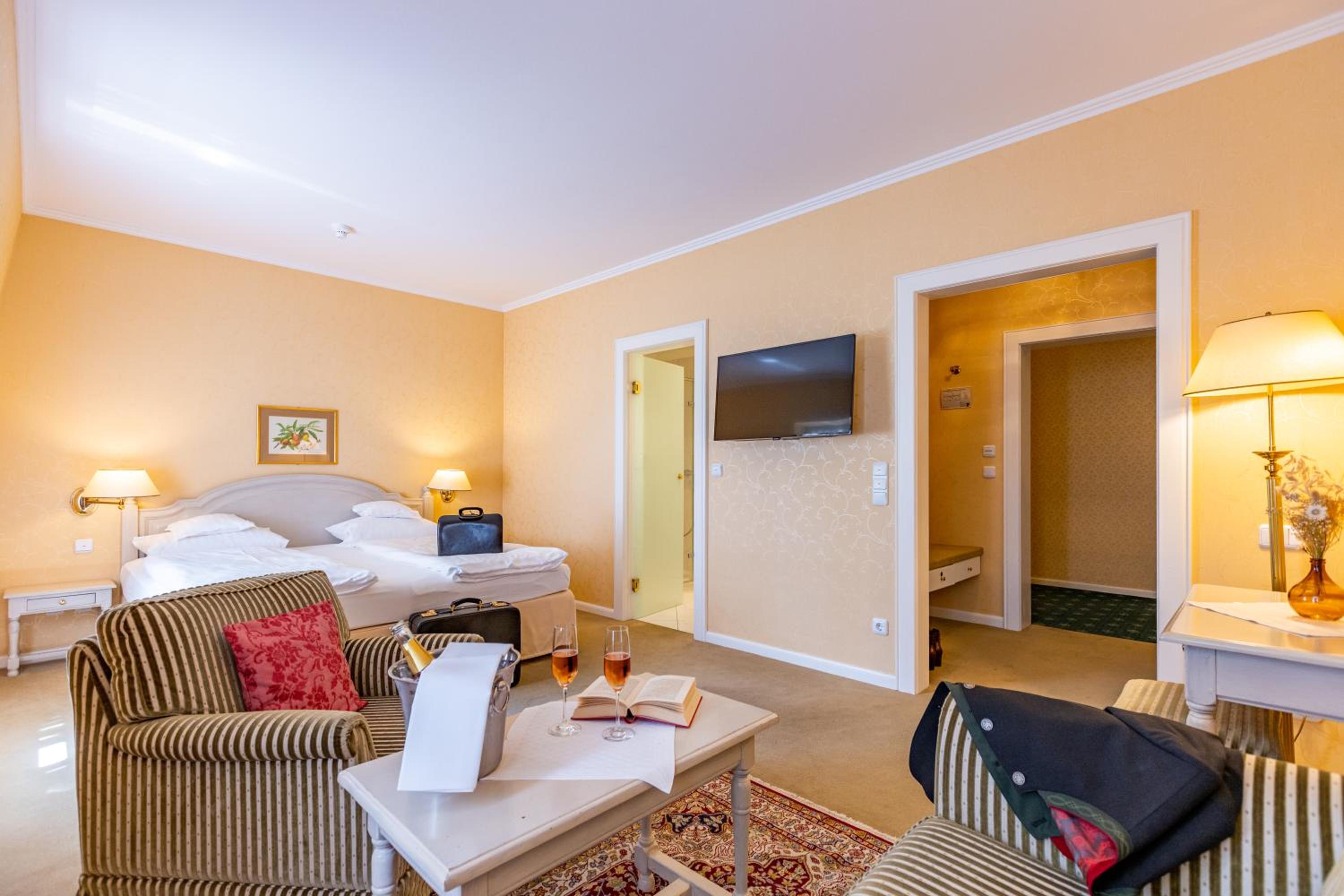 Deluxe Double Room photo 3