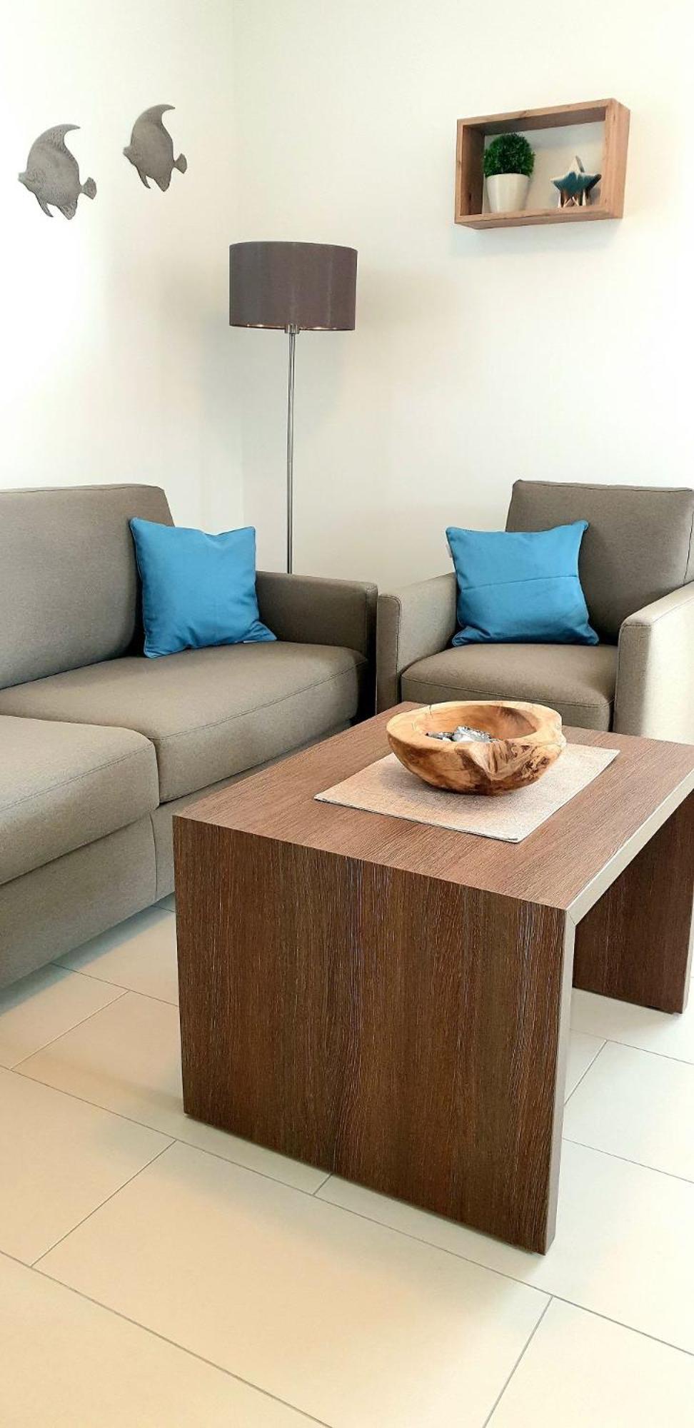 One-Bedroom House photo 1