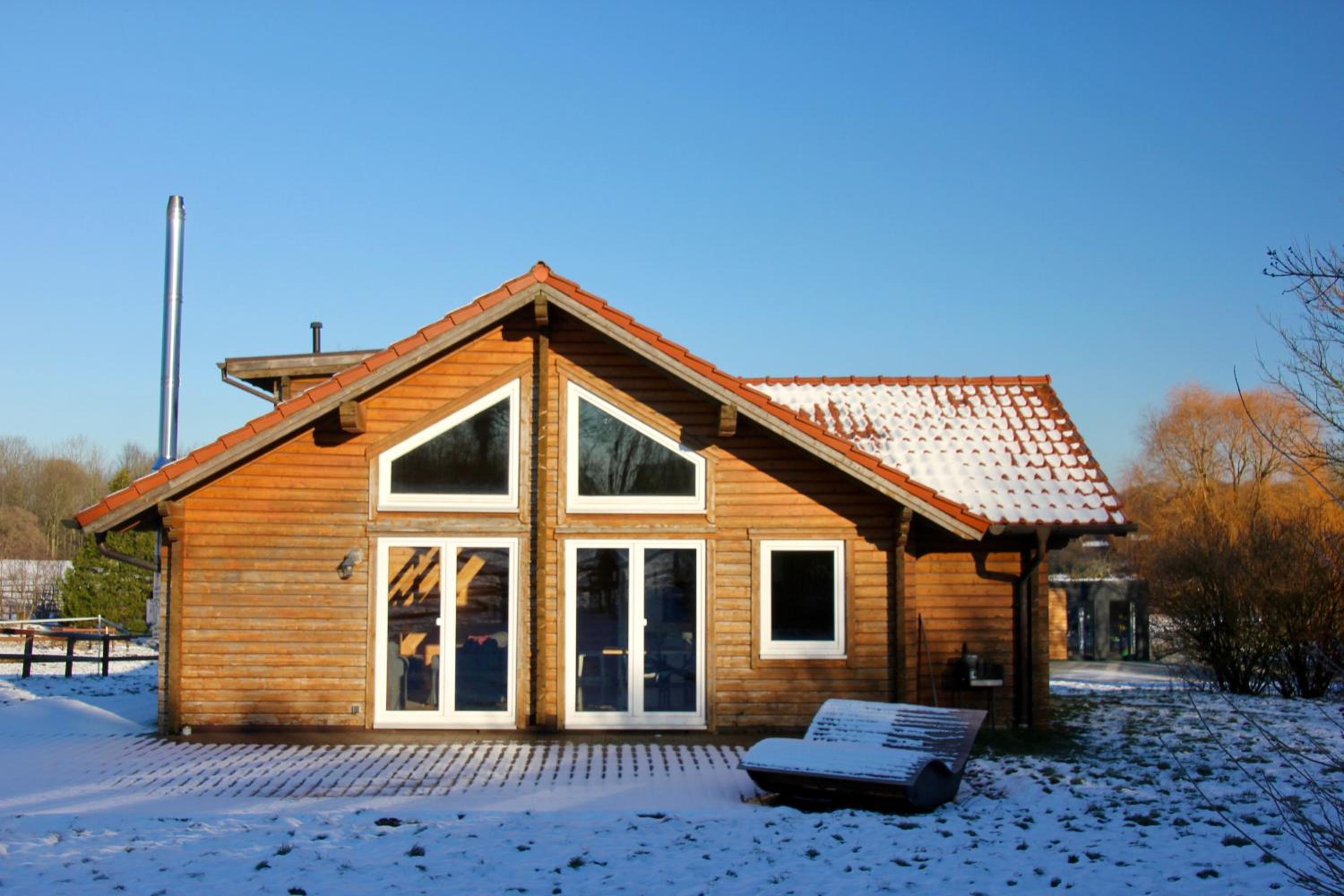 Four-Bedroom House photo 3