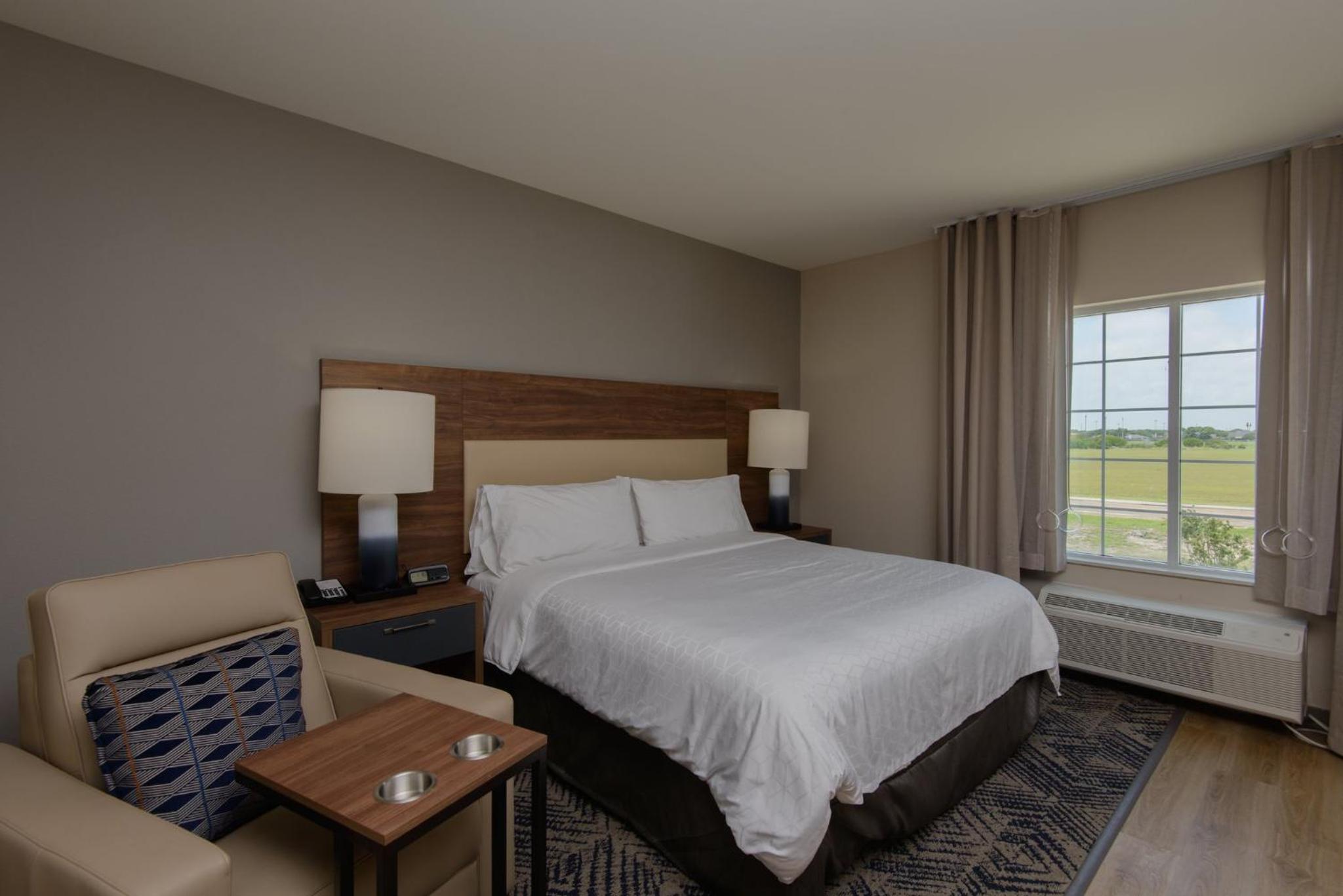 King Studio Suite - Photo 2