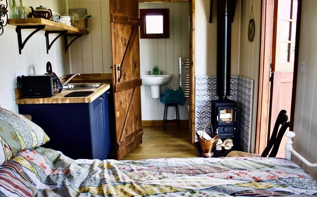 Double Room with Private Bathroom photo 2