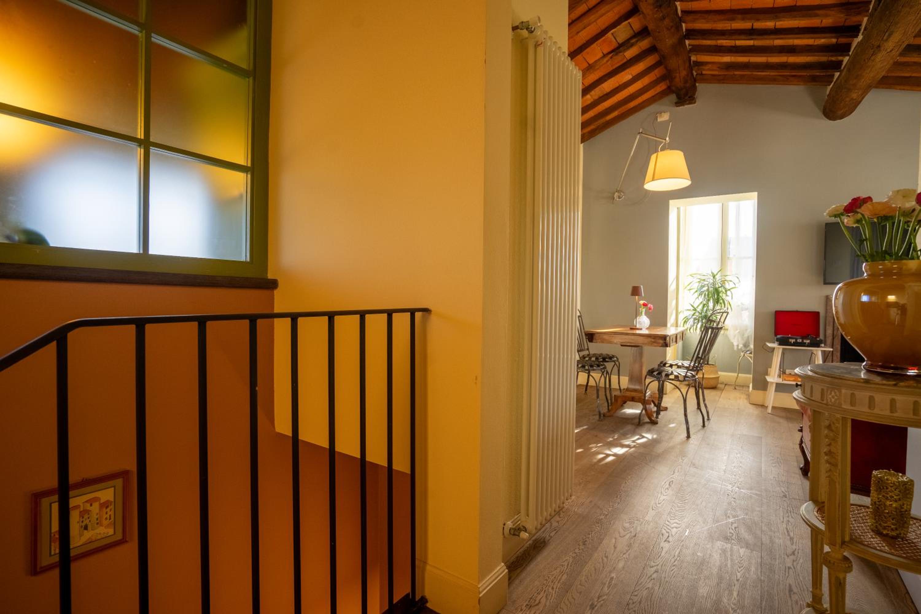 Suite with Terrace - Photo 14