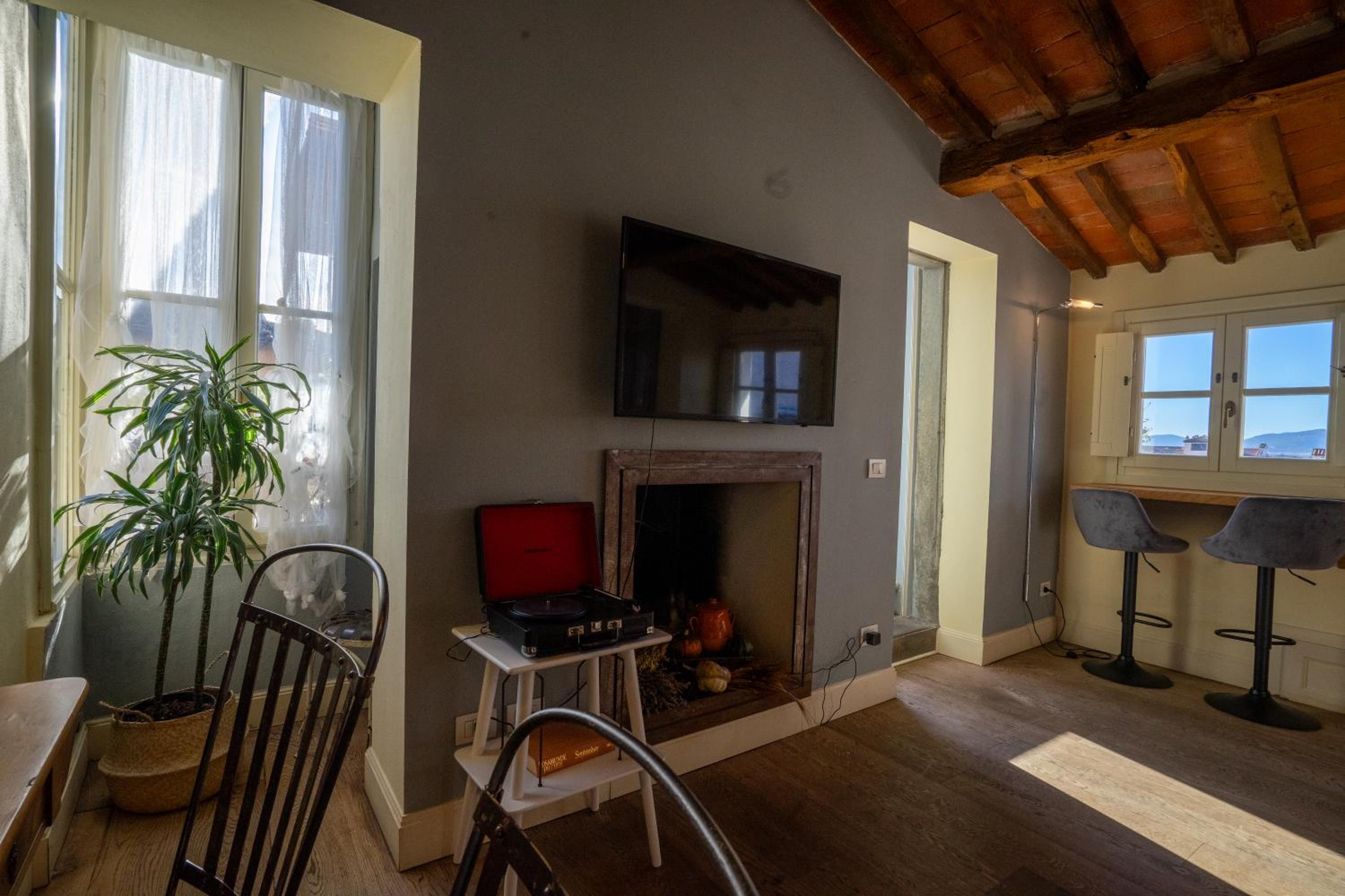 Suite with Terrace - Photo 2