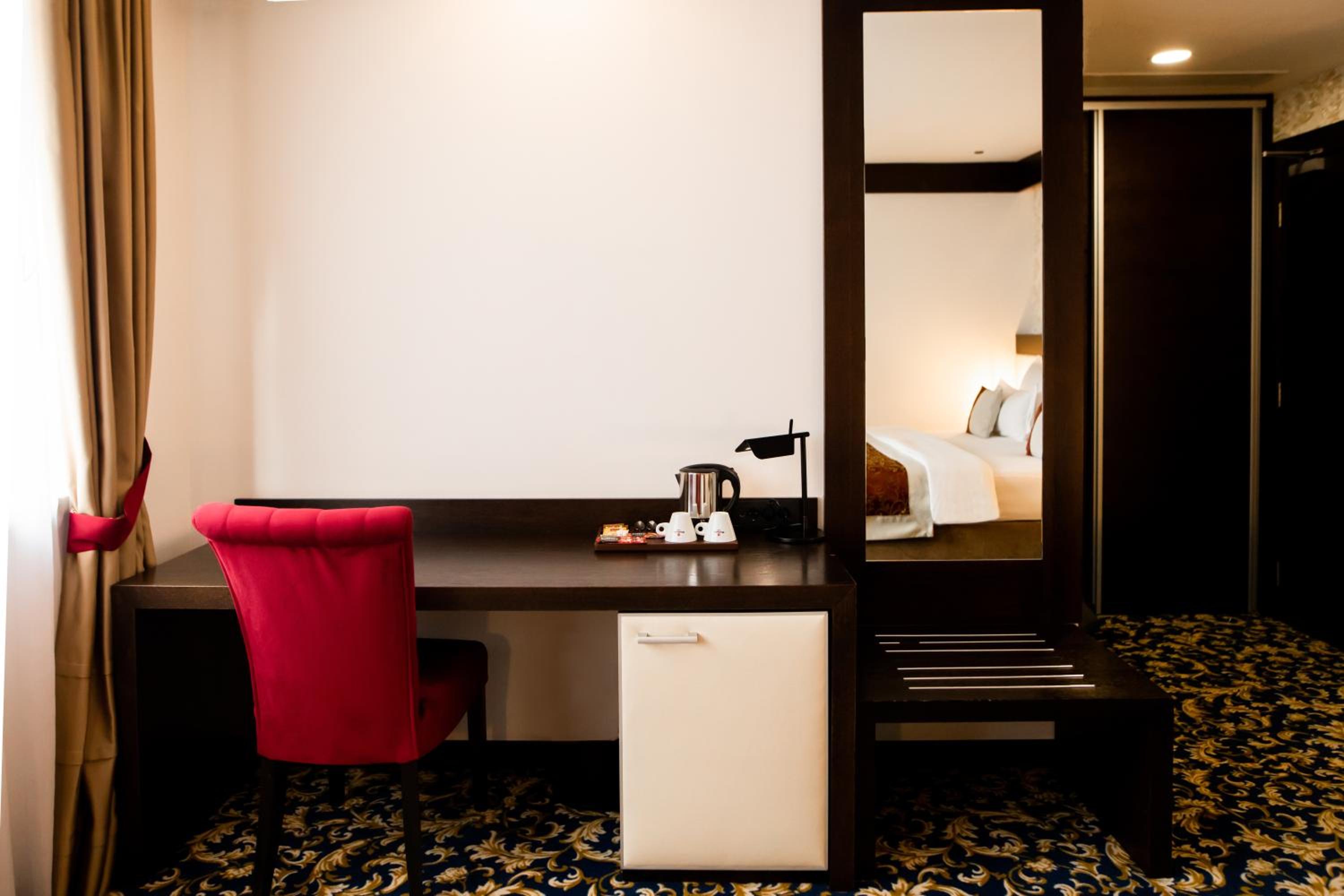 Elegance Double Room photo 3