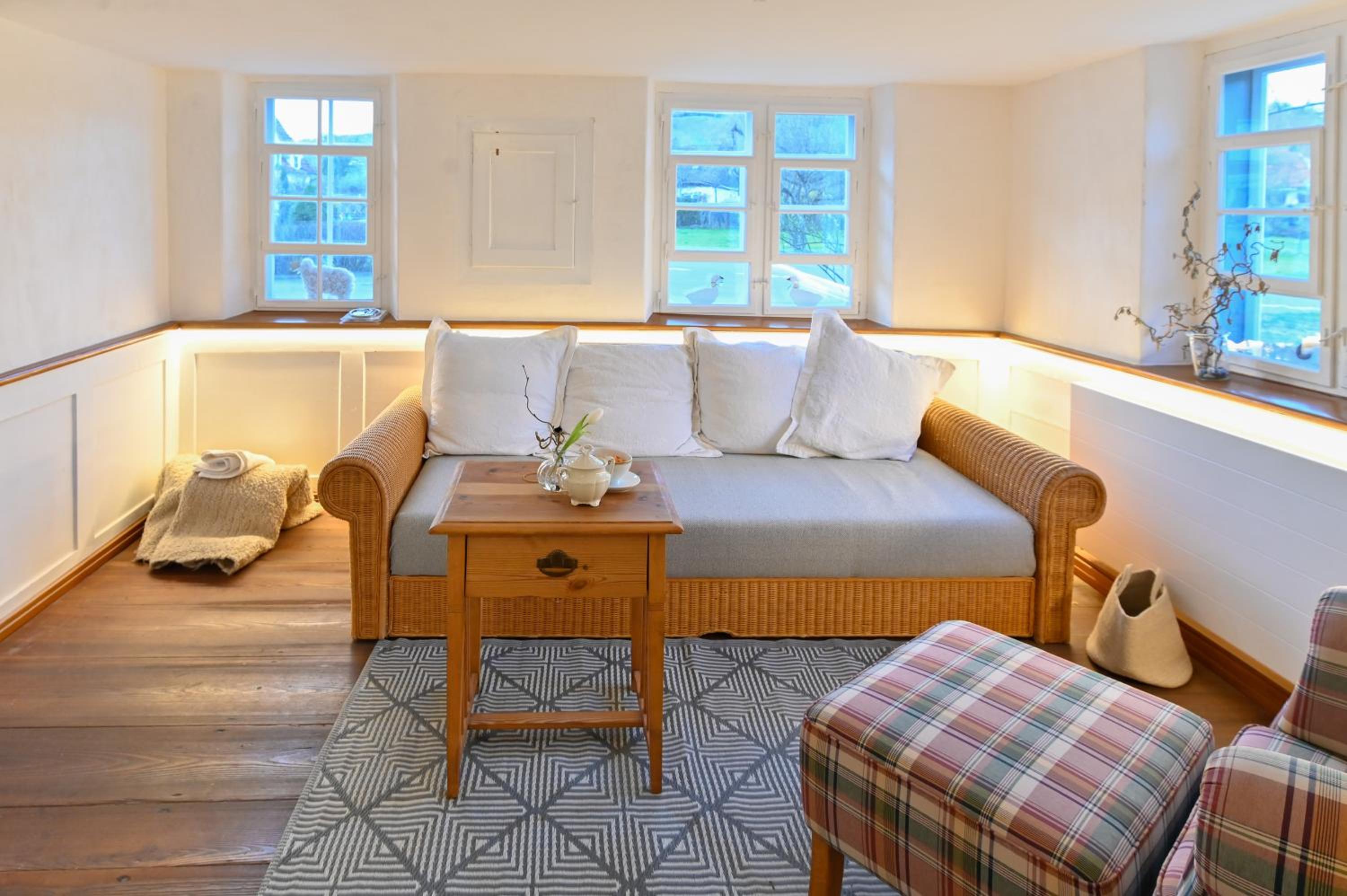 Three-Bedroom House photo 2