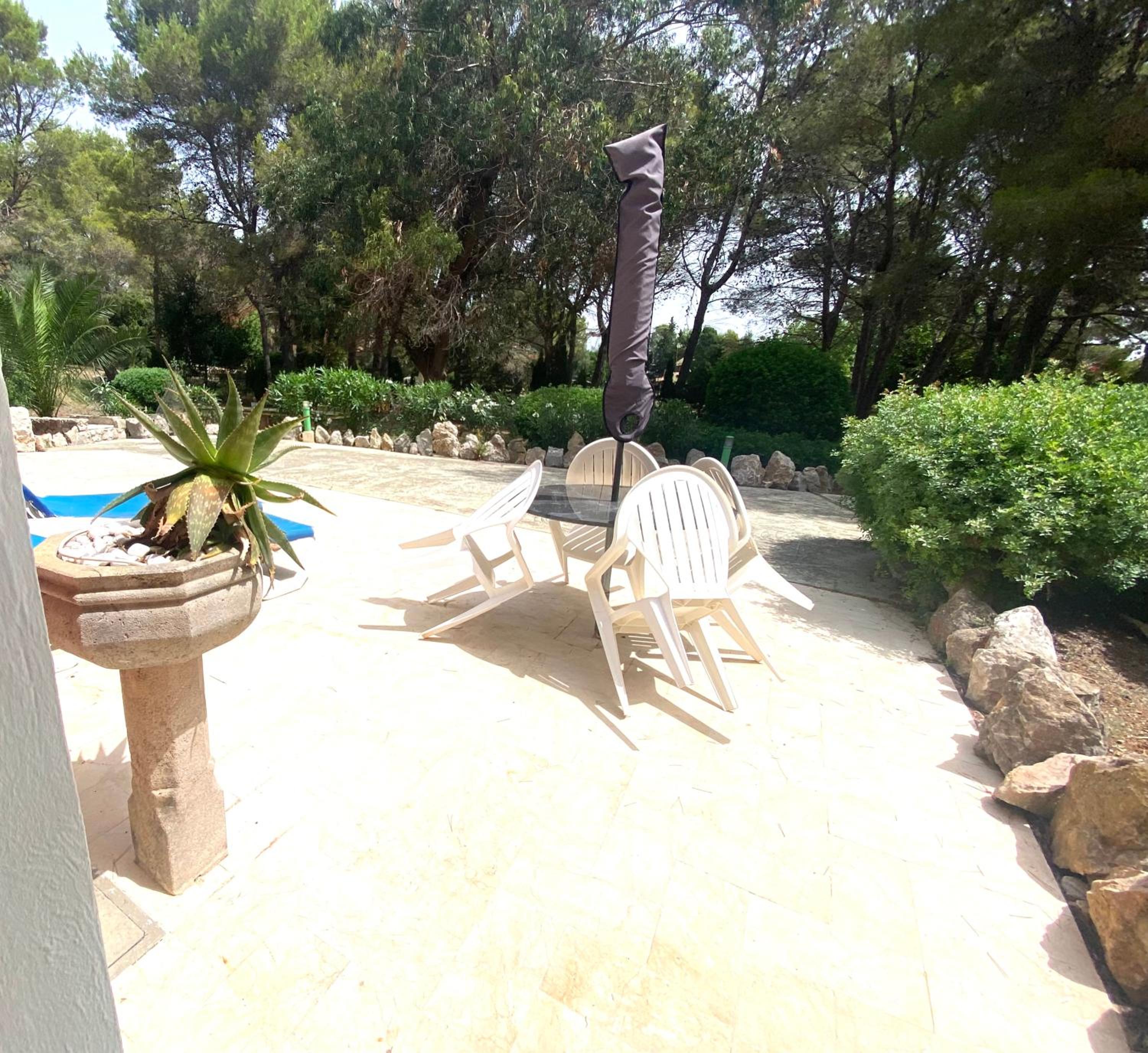Villa photo 2