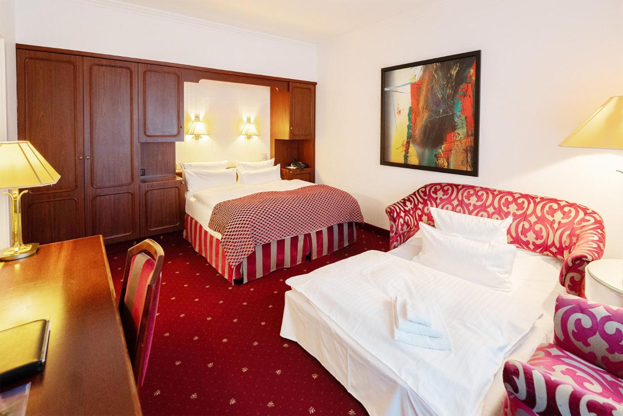 Triple Room with Balcony photo 1