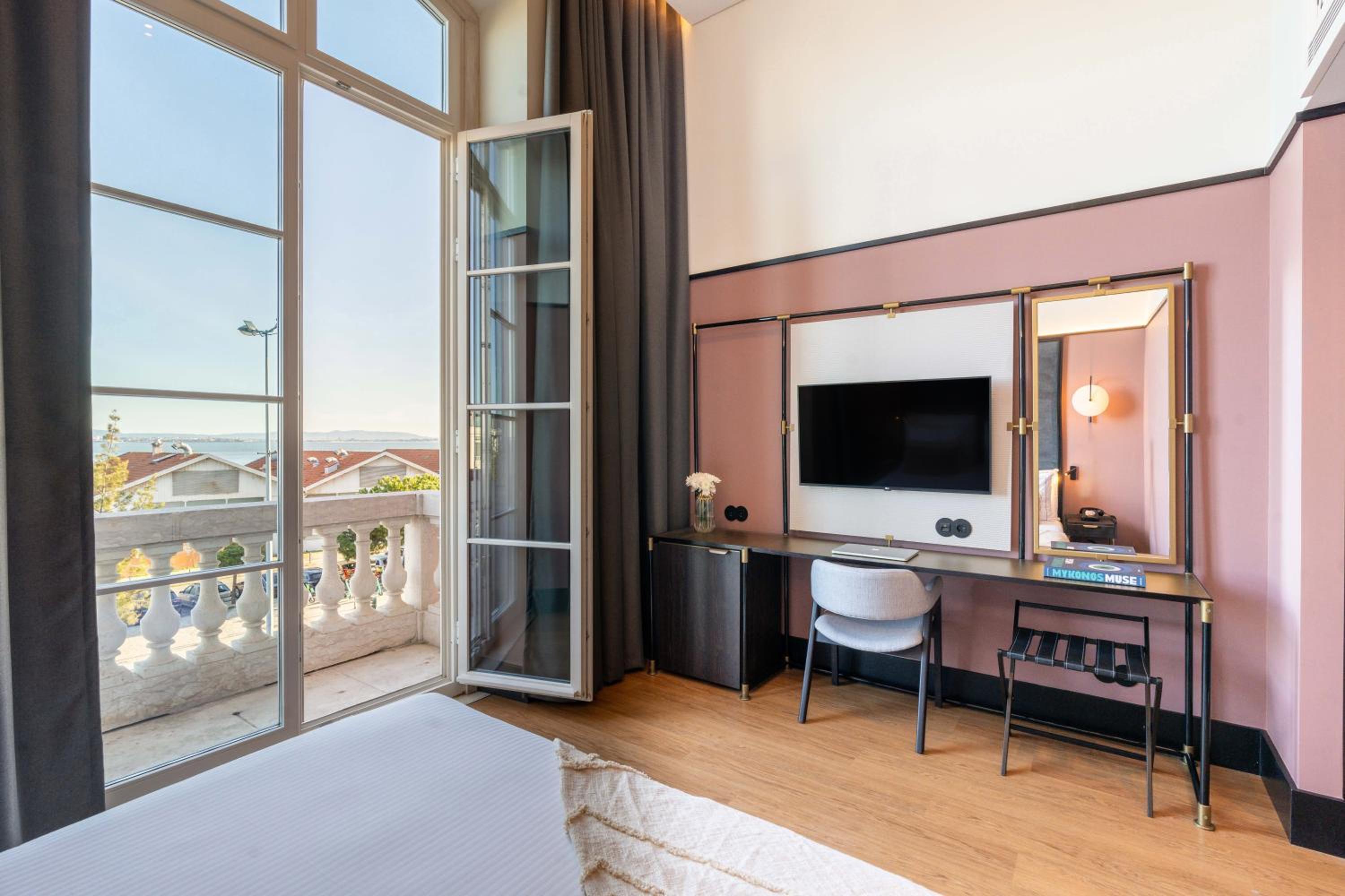 Double Room with Balcony and River View