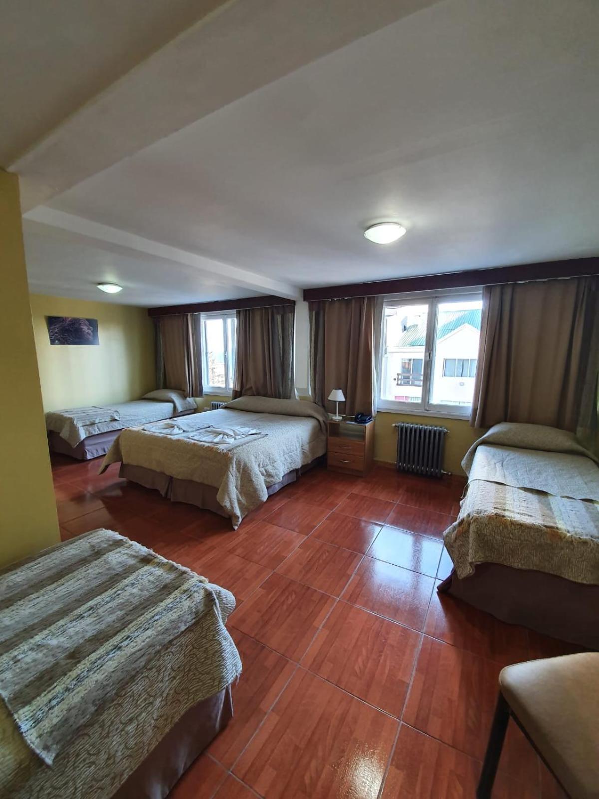 Quadruple Room with Bathroom photo 3