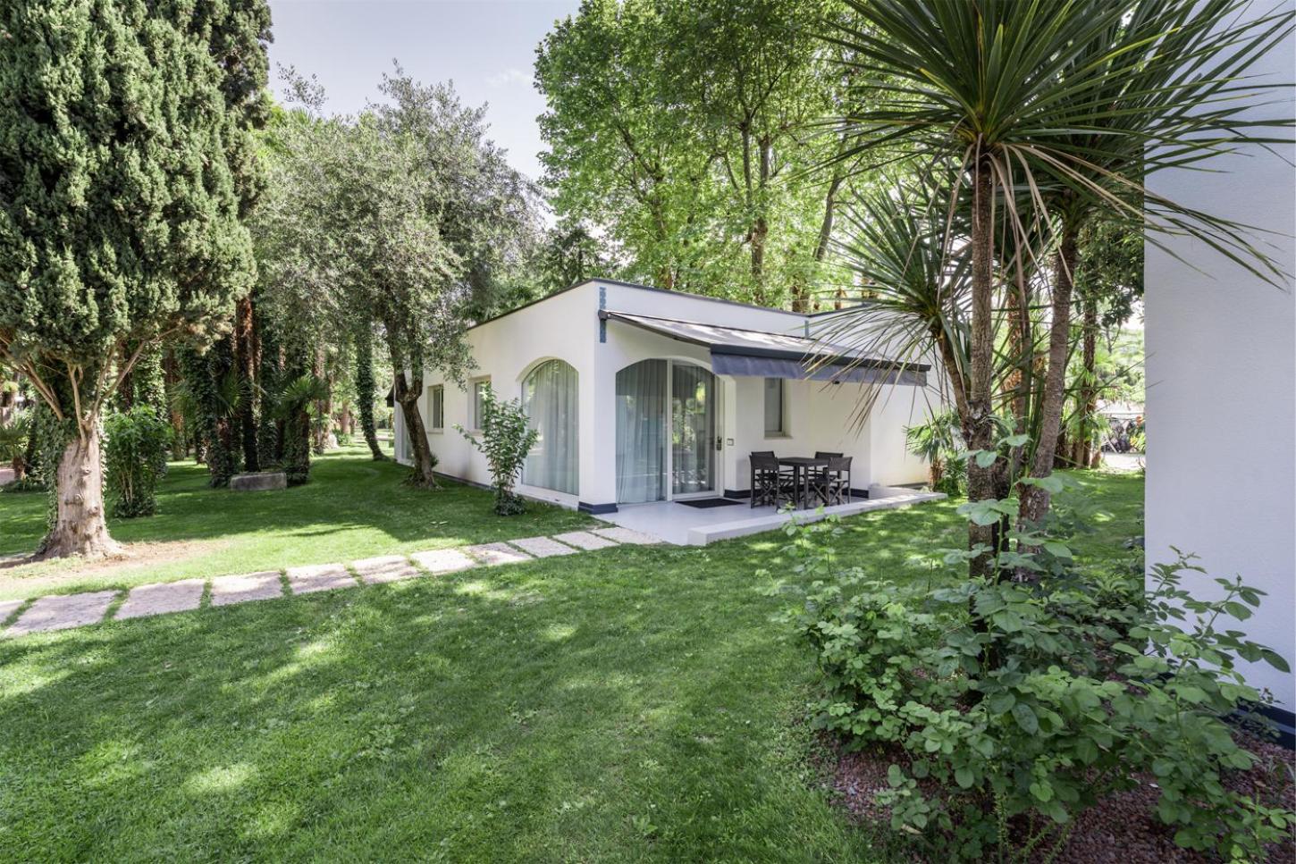 Family Bungalow - Photo 7